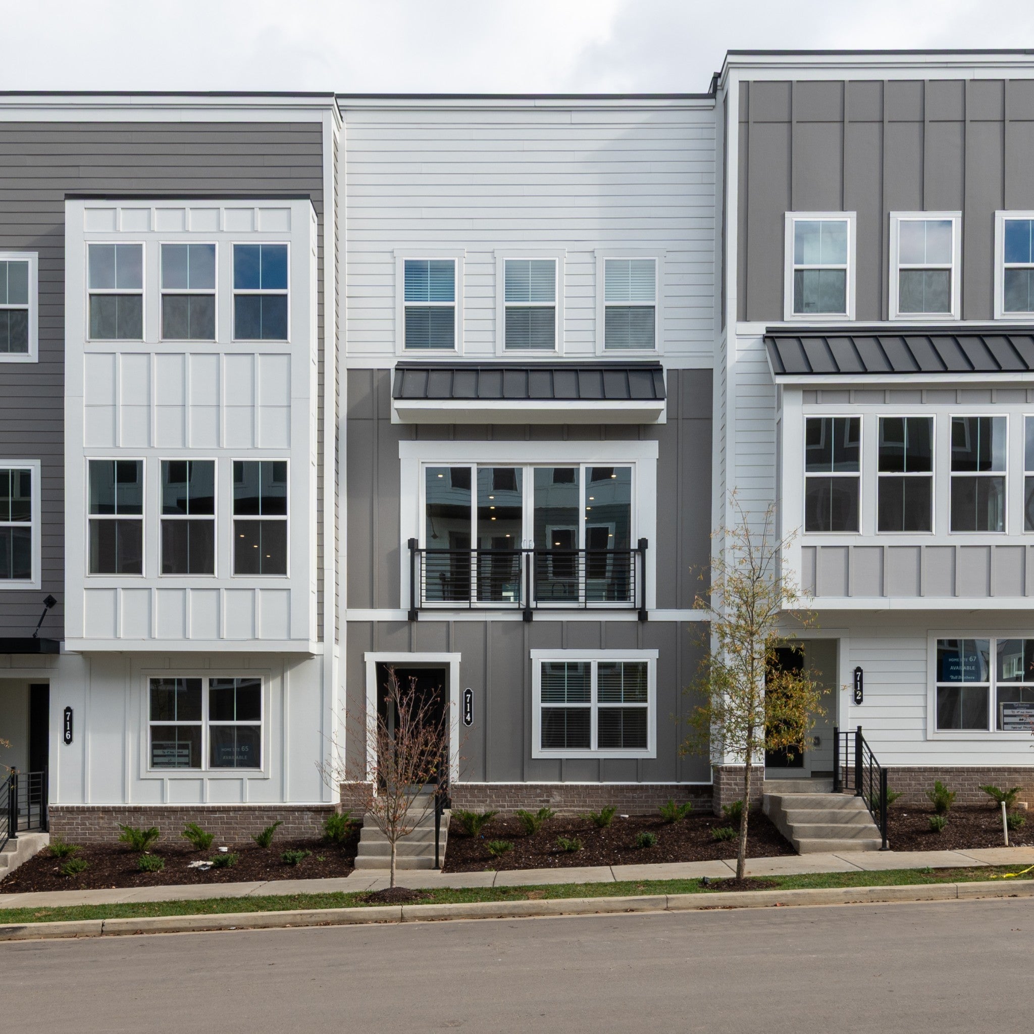 Photo of Listing #3051880