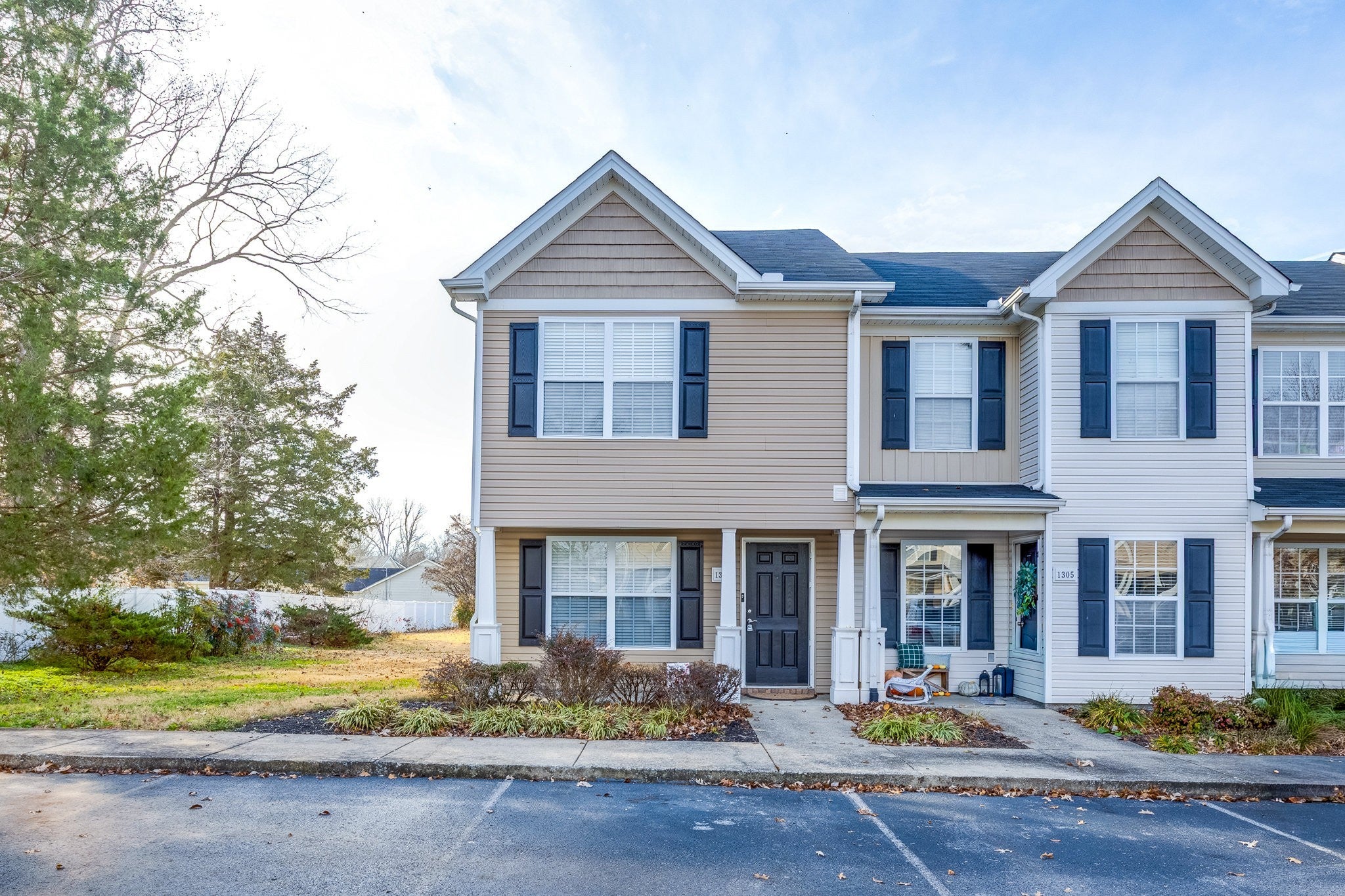 Photo of Listing #3054671