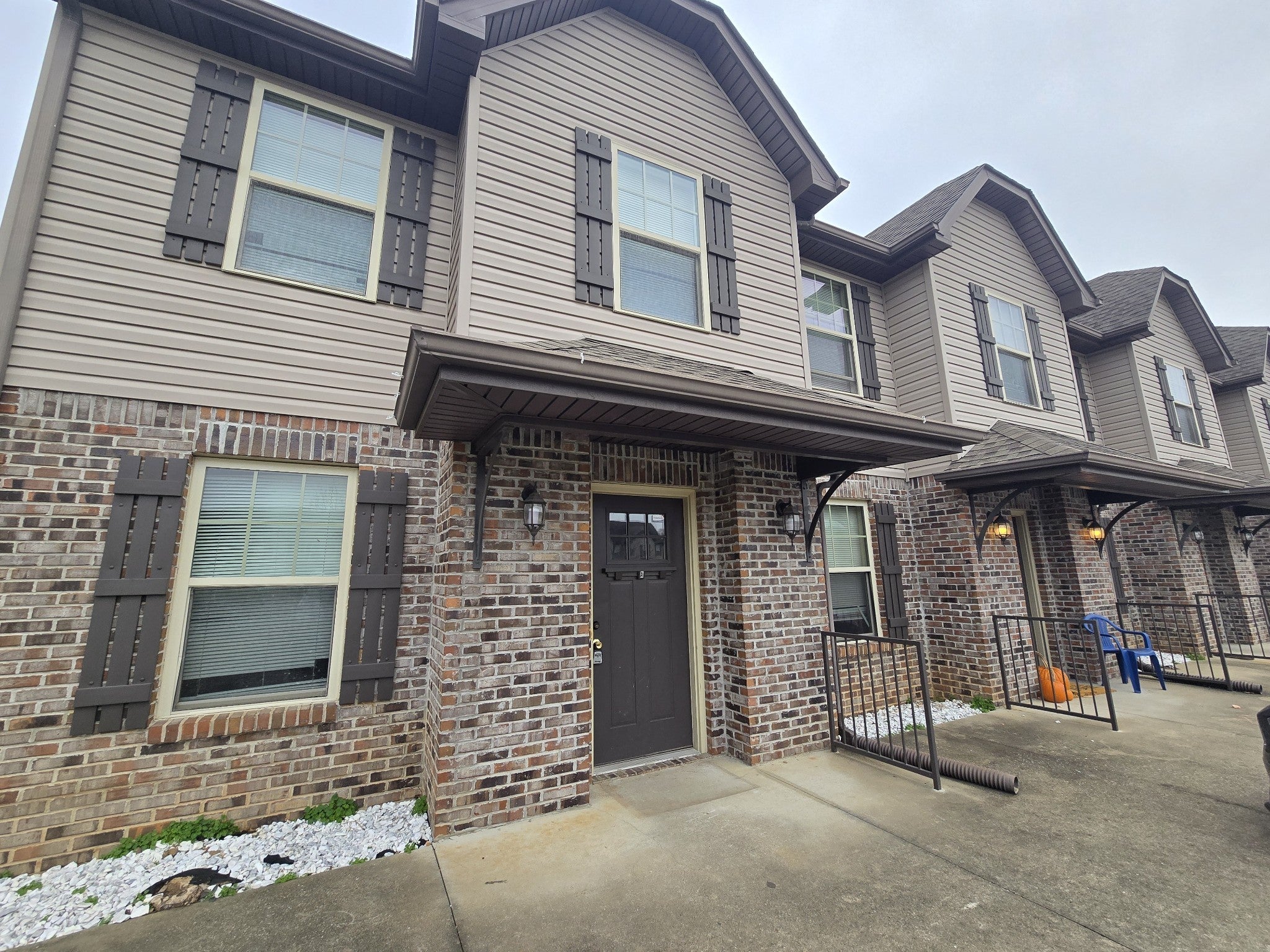 Photo of Listing #3056661