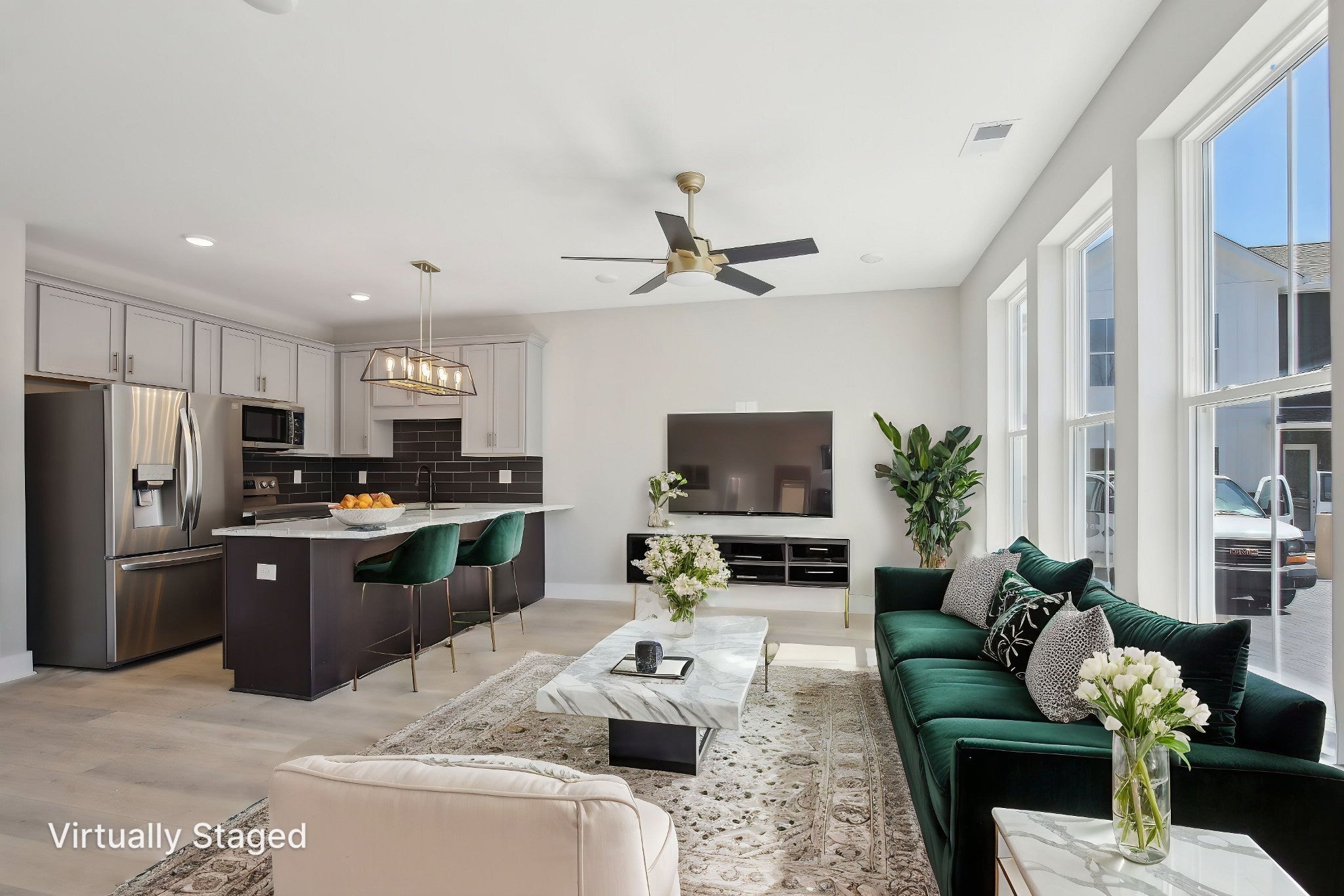 Photo of Listing #3058293