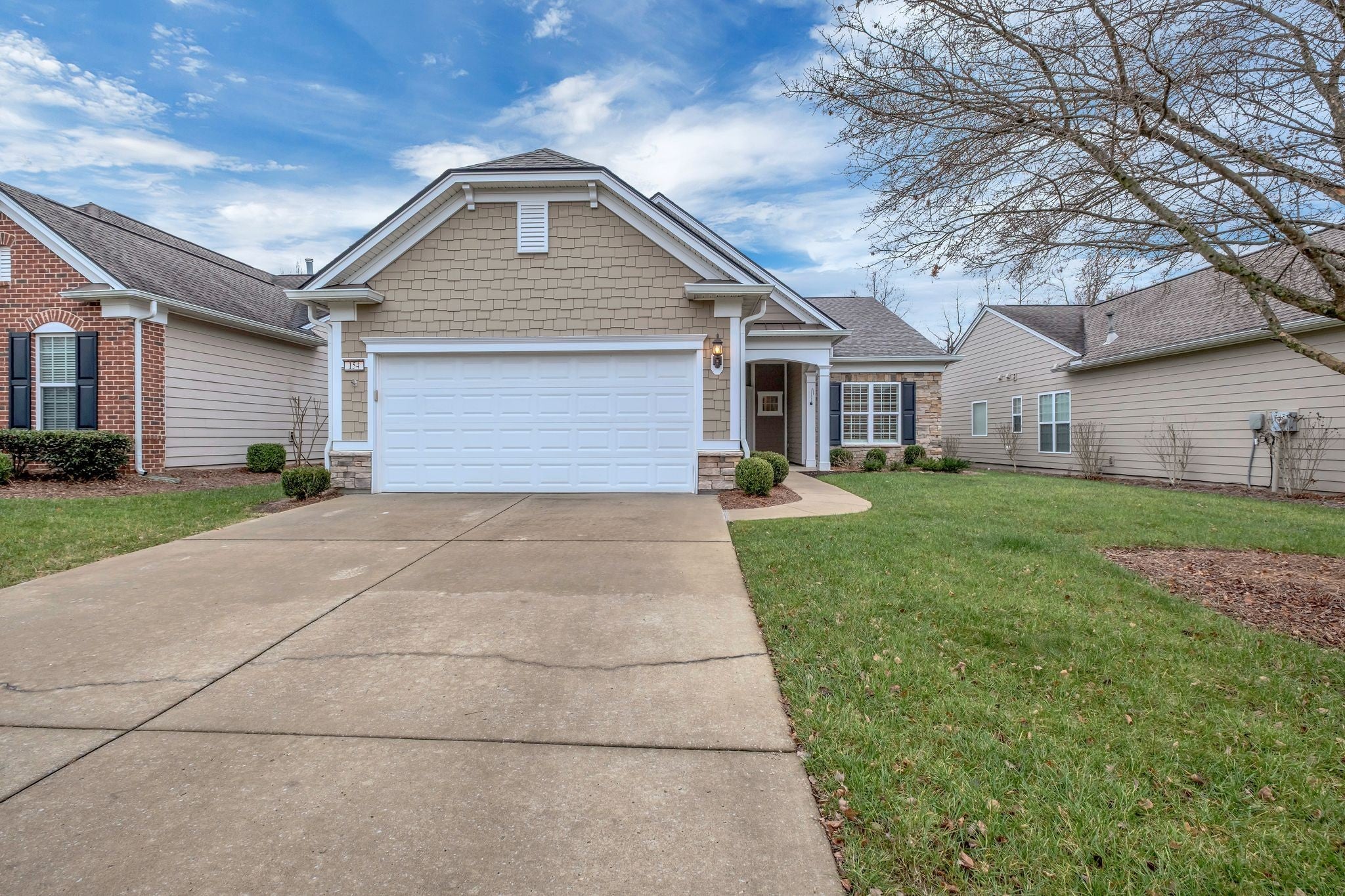 Photo of Listing #3058357