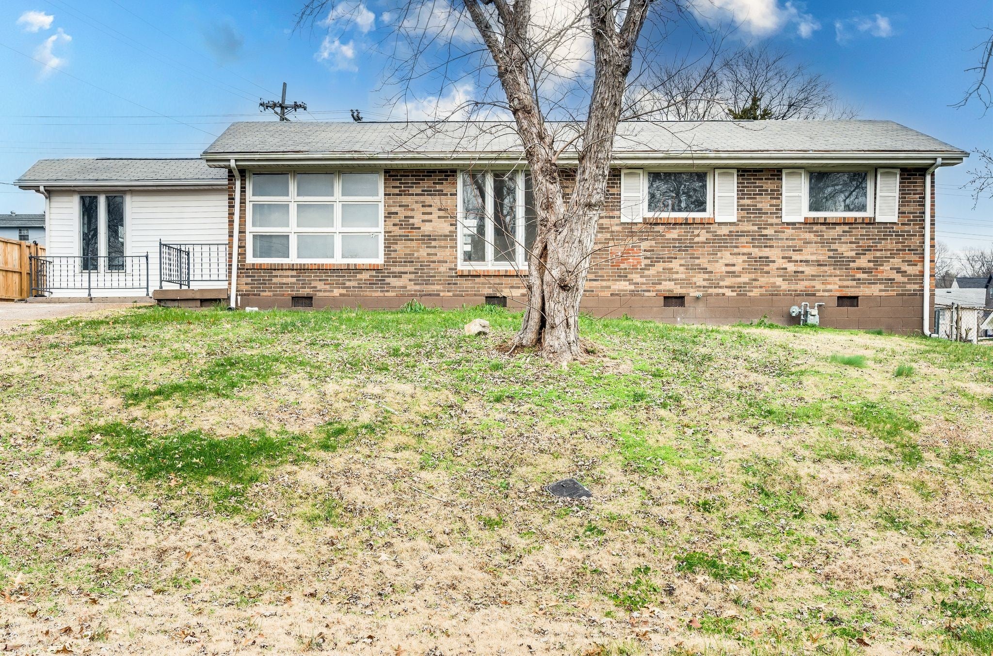 Photo of Listing #3058419