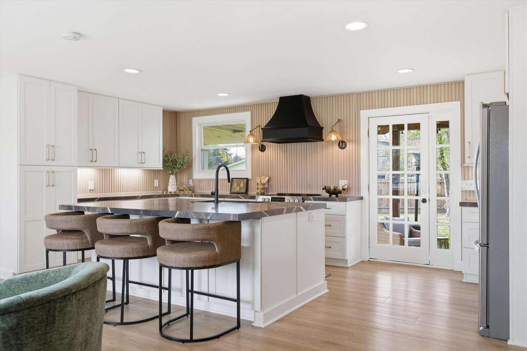 Photo of Listing #3059248