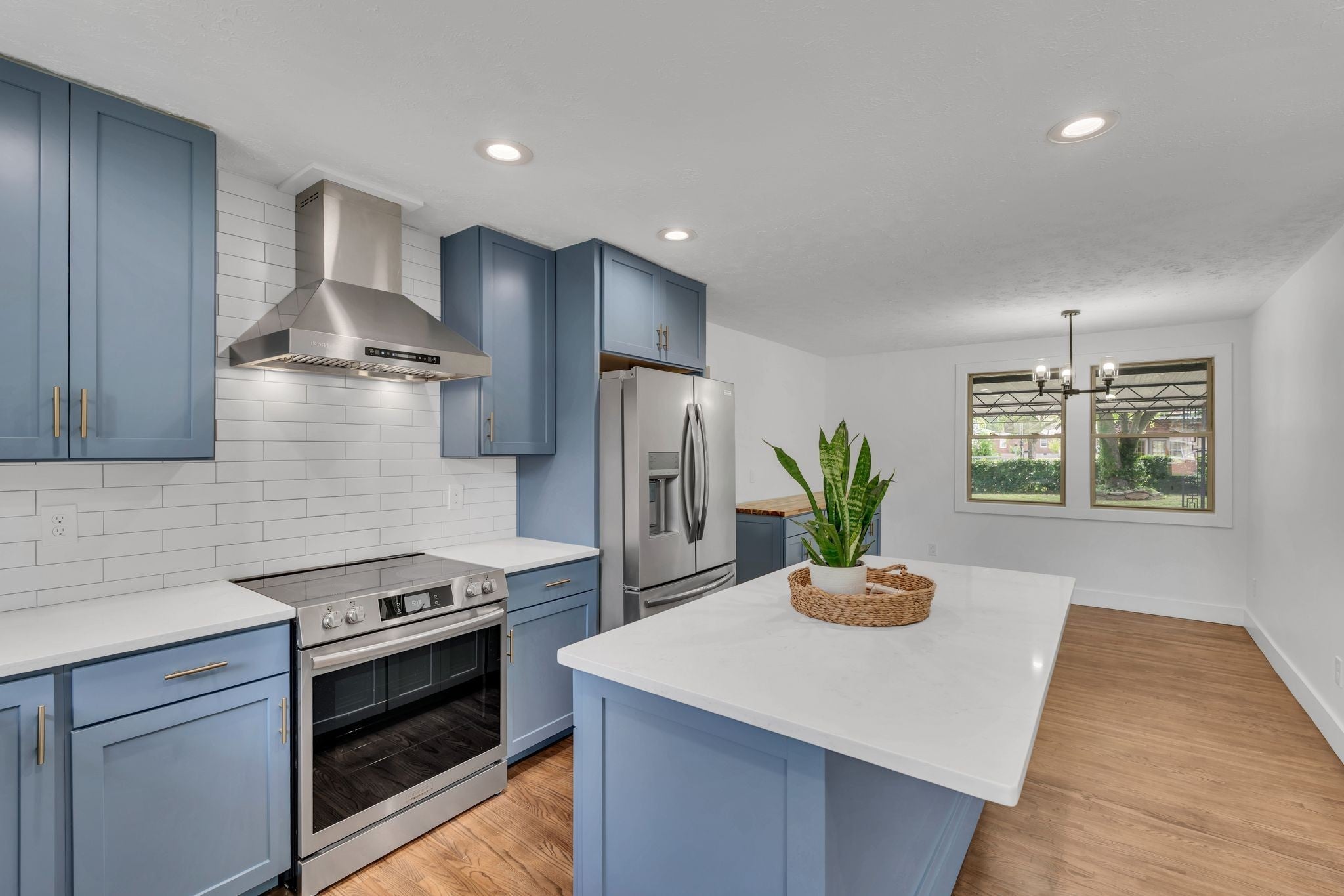 Photo of Listing #3060195