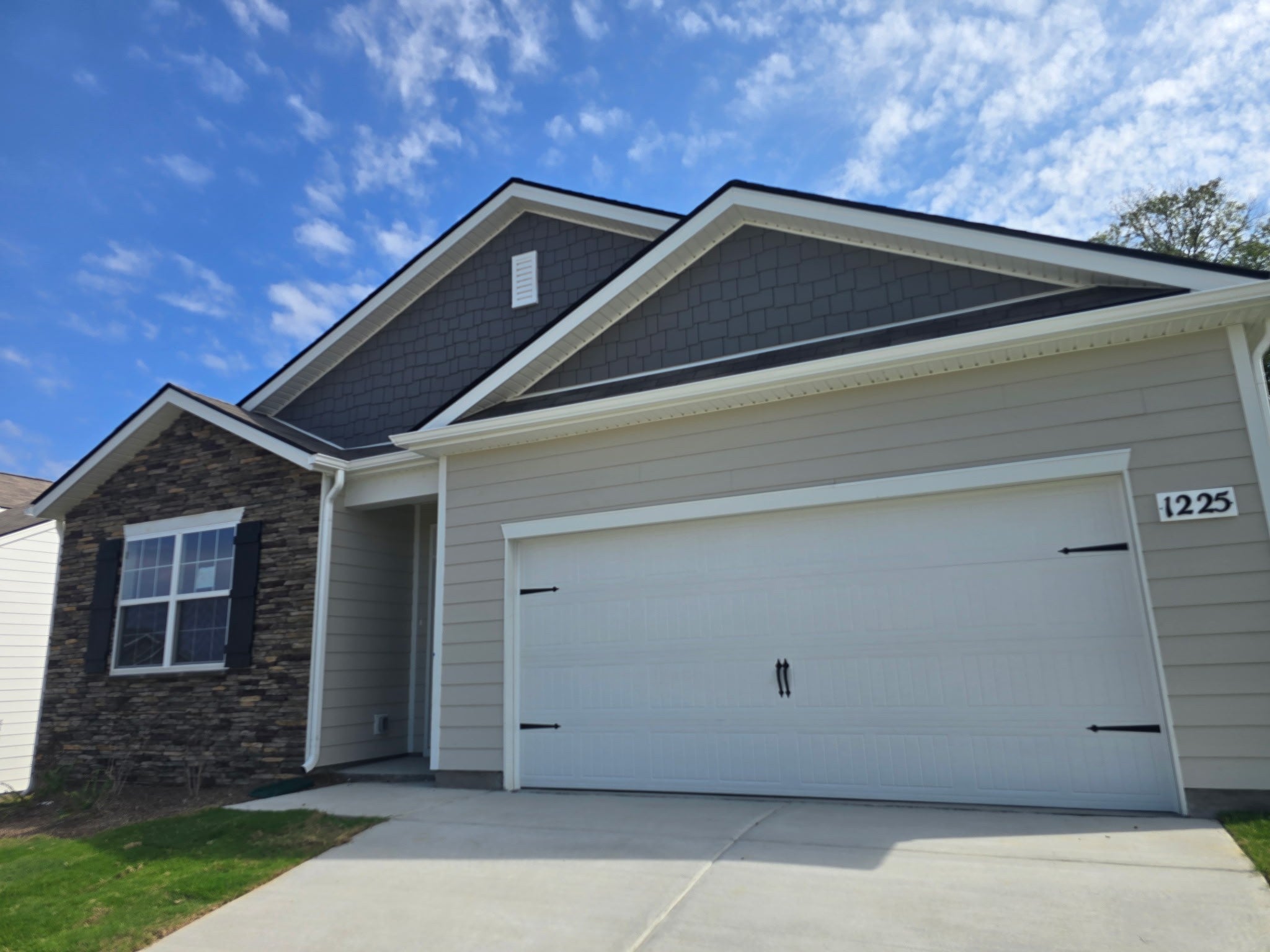 Photo of Listing #3060406