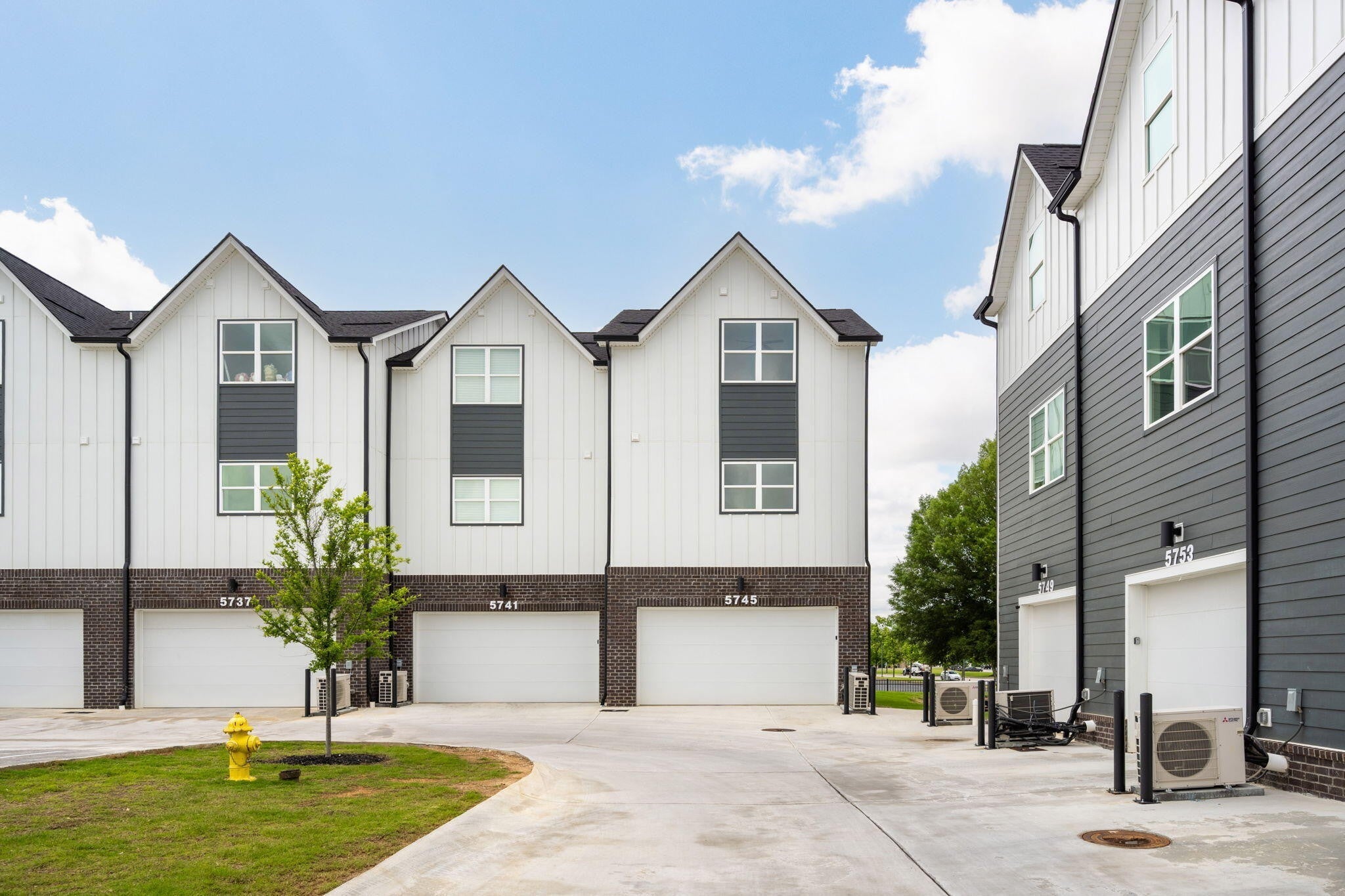 Photo of Listing #3060457