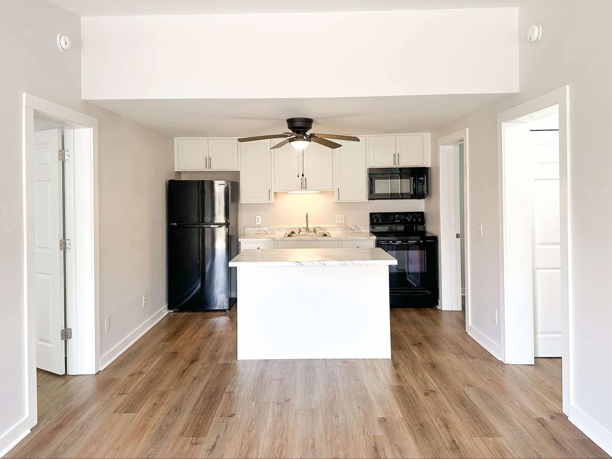 Photo of Listing #3060567