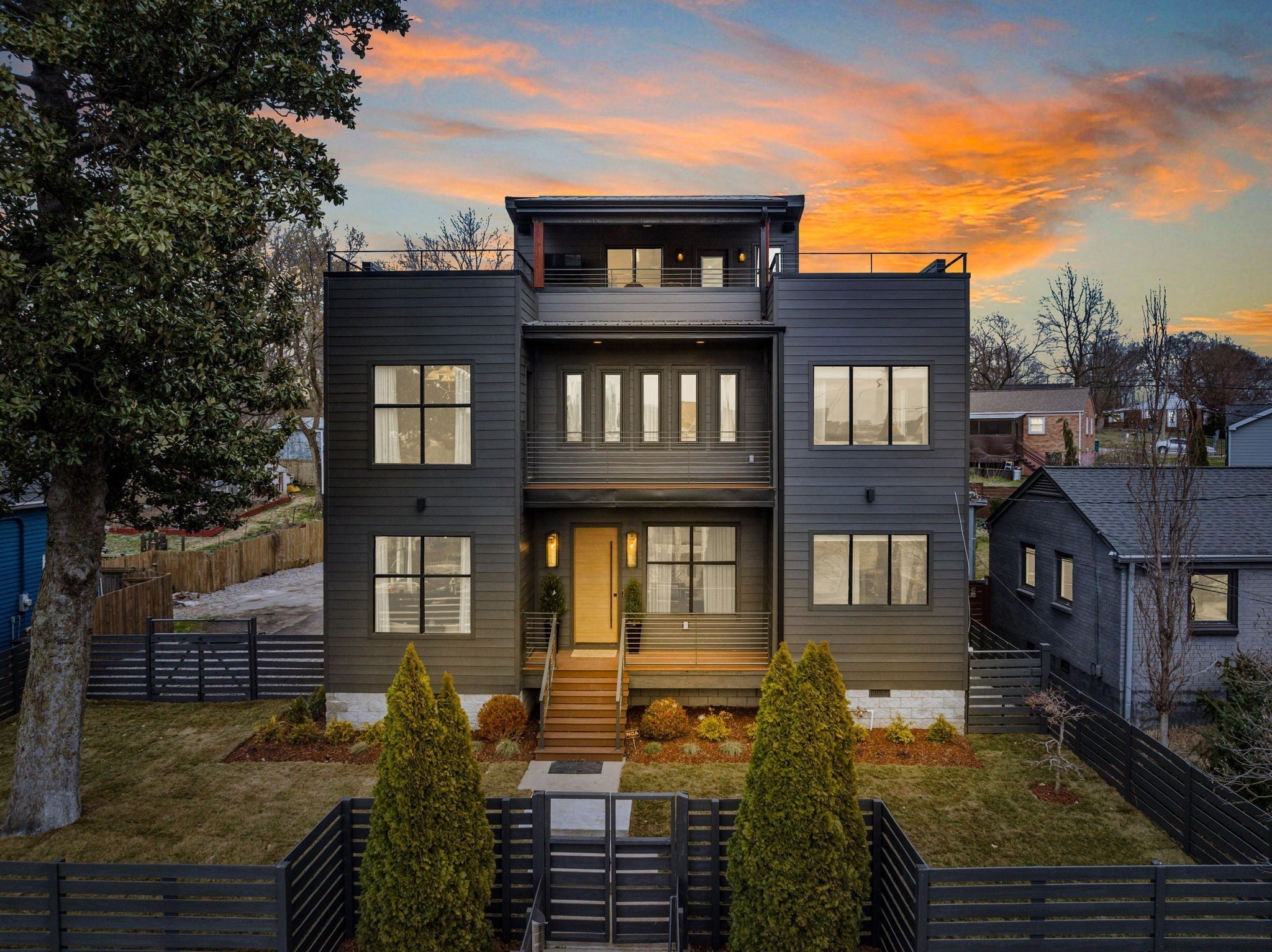 Photo of Listing #3061017