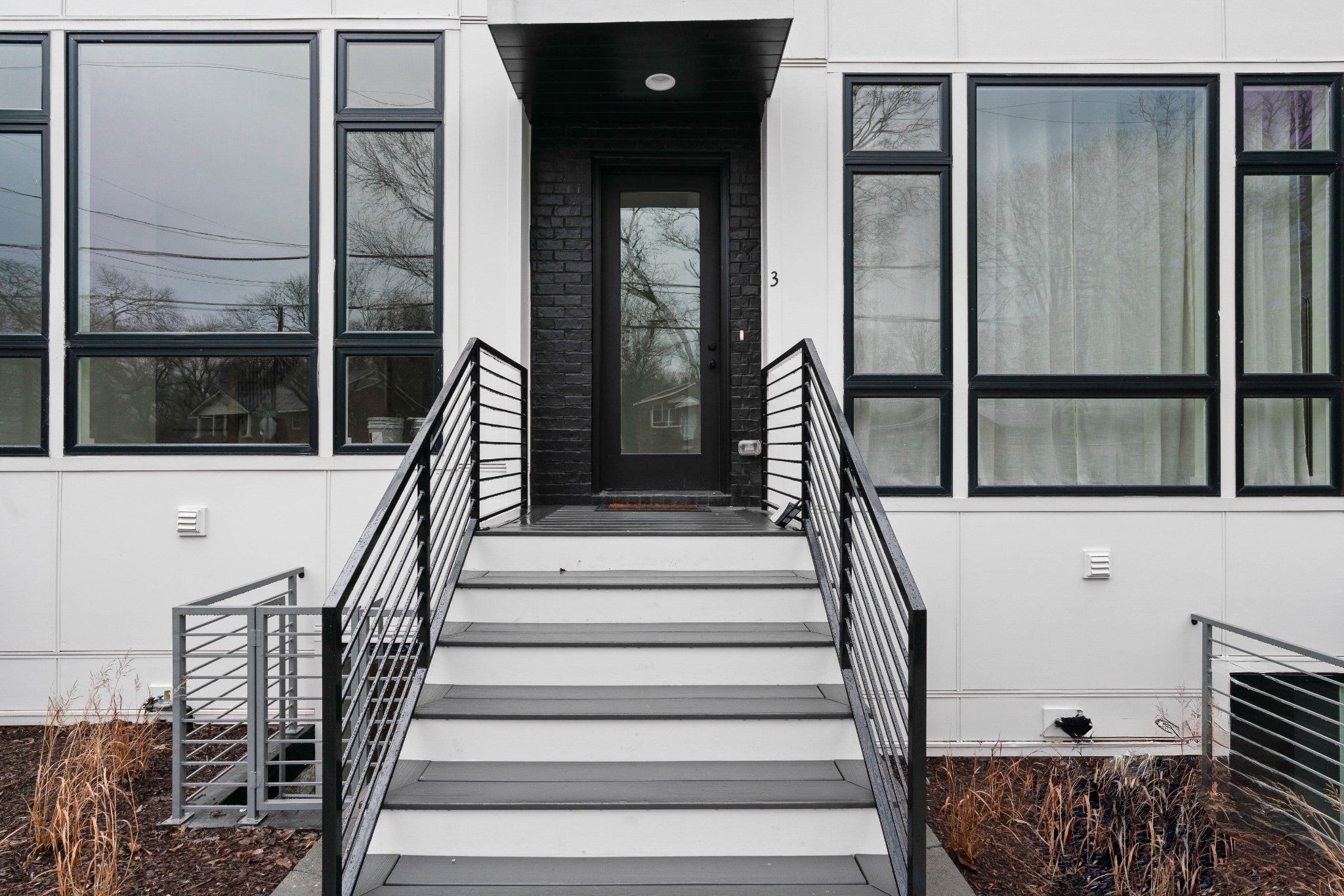 Photo of Listing #3061443