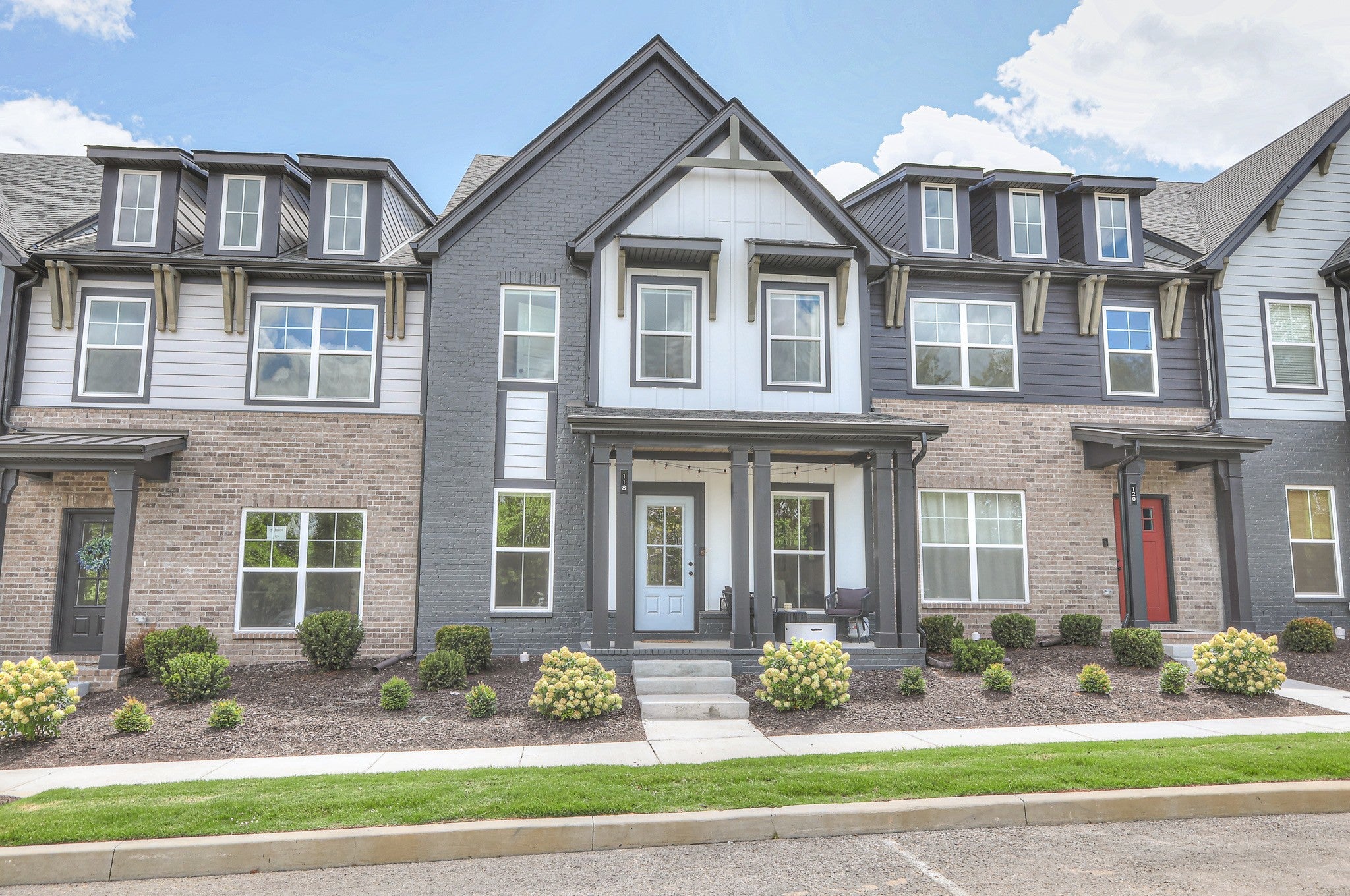 Photo of Listing #3061659