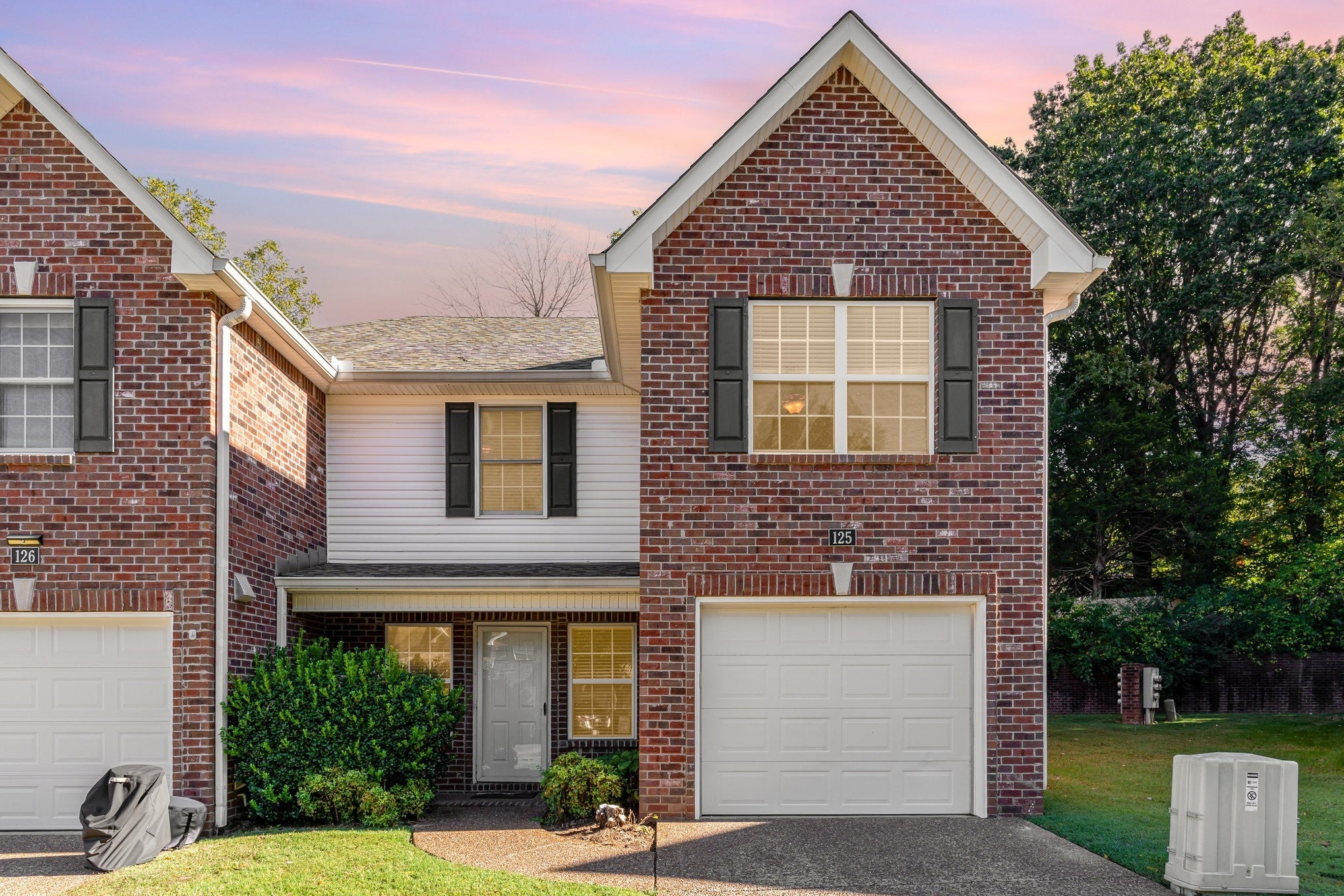 Photo of Listing #3062007