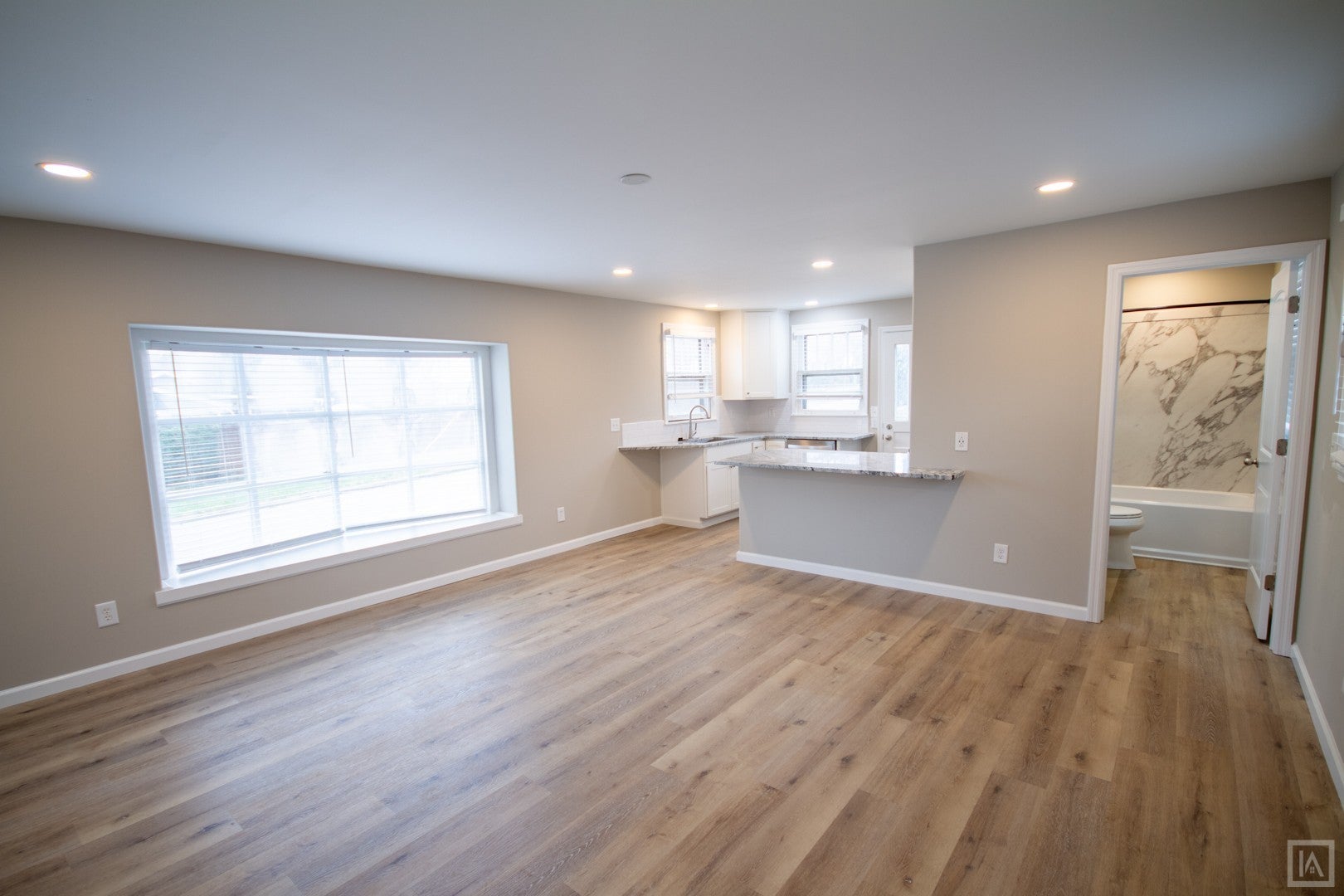 Photo of Listing #3066066