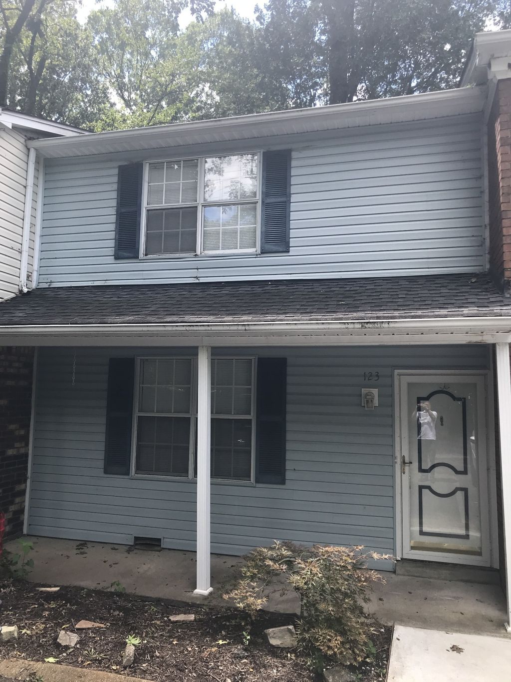 123 Five Oaks Dr, Nashville