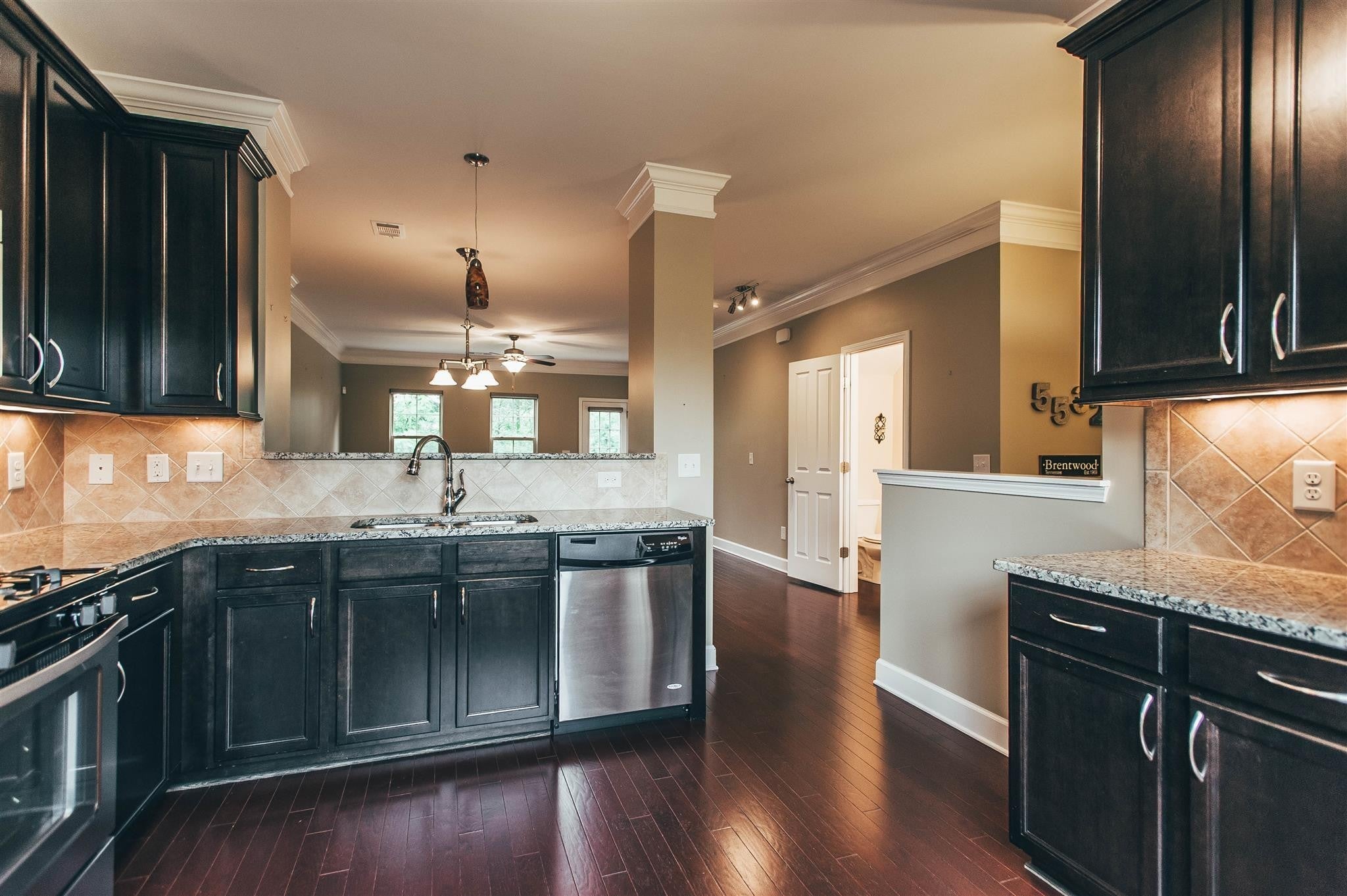 Photo of Listing #3066424