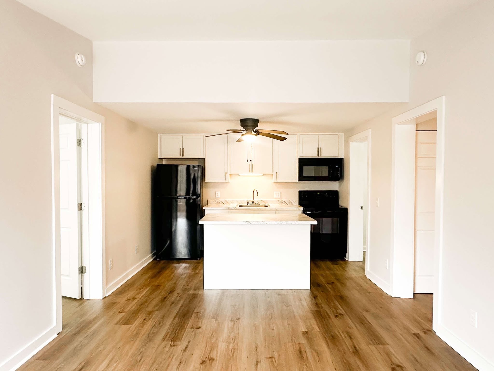 Photo of Listing #3067167