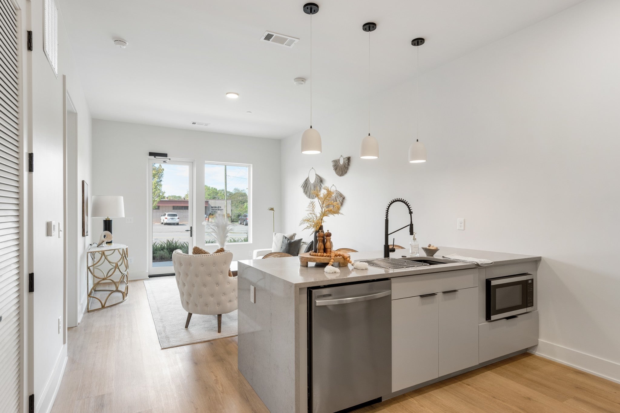 Photo of Listing #3067573