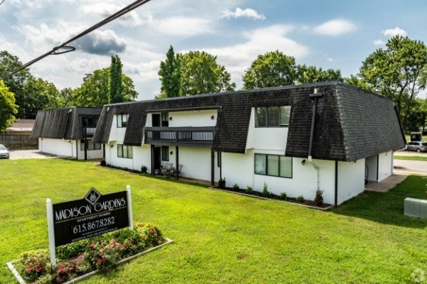 Photo of Listing #3068026