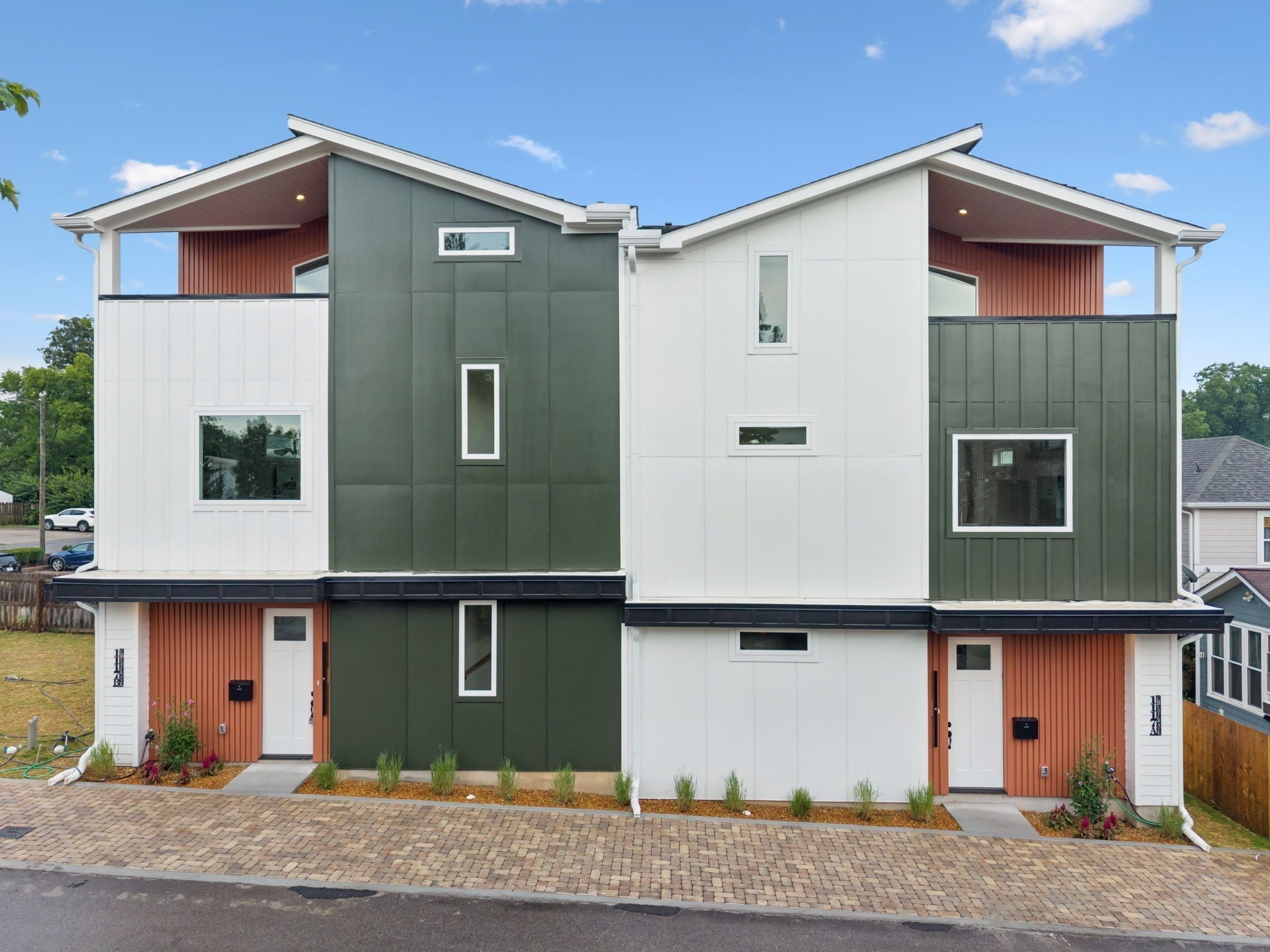 Photo of Listing #3068454