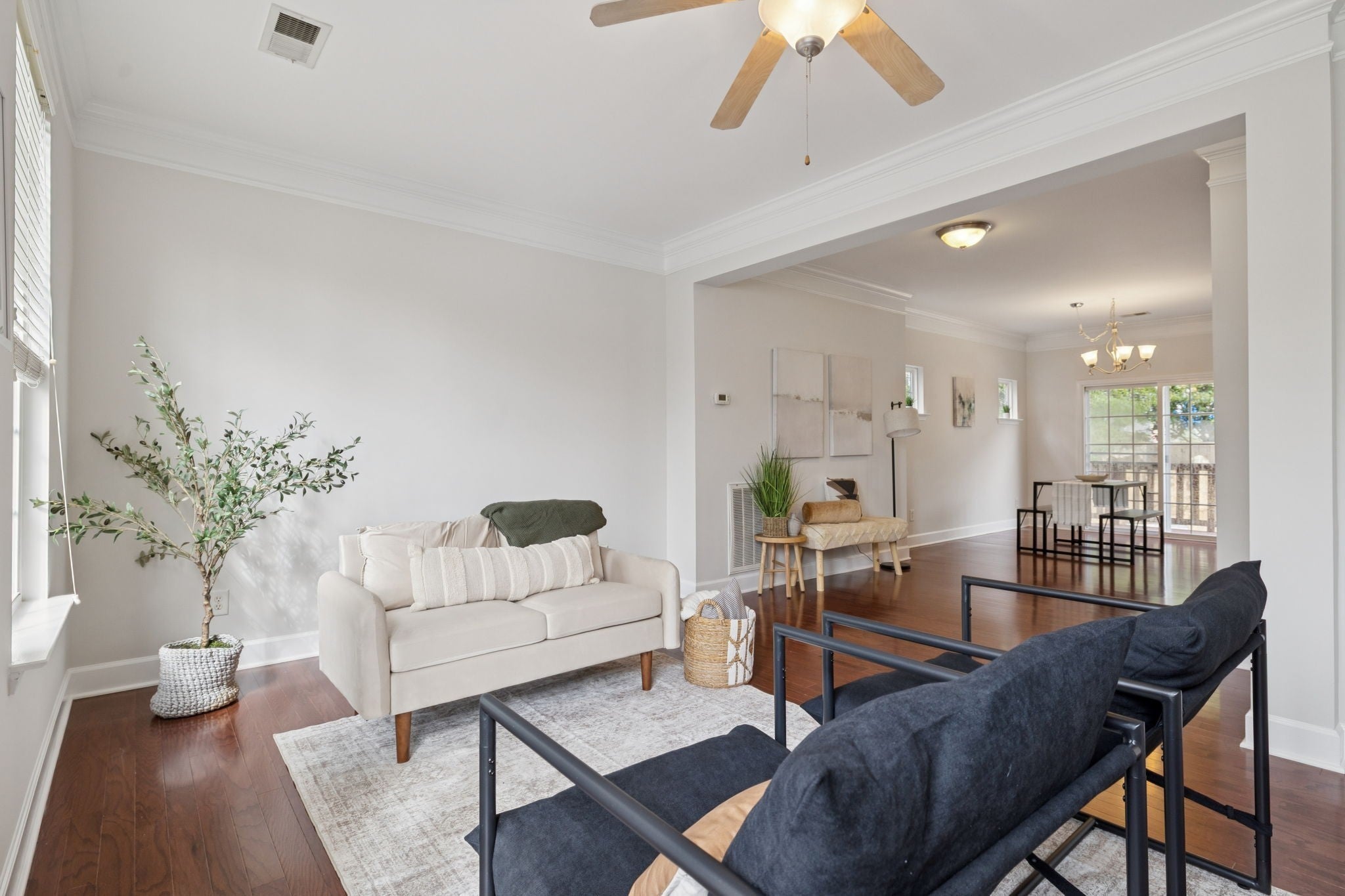 Photo of Listing #3071668