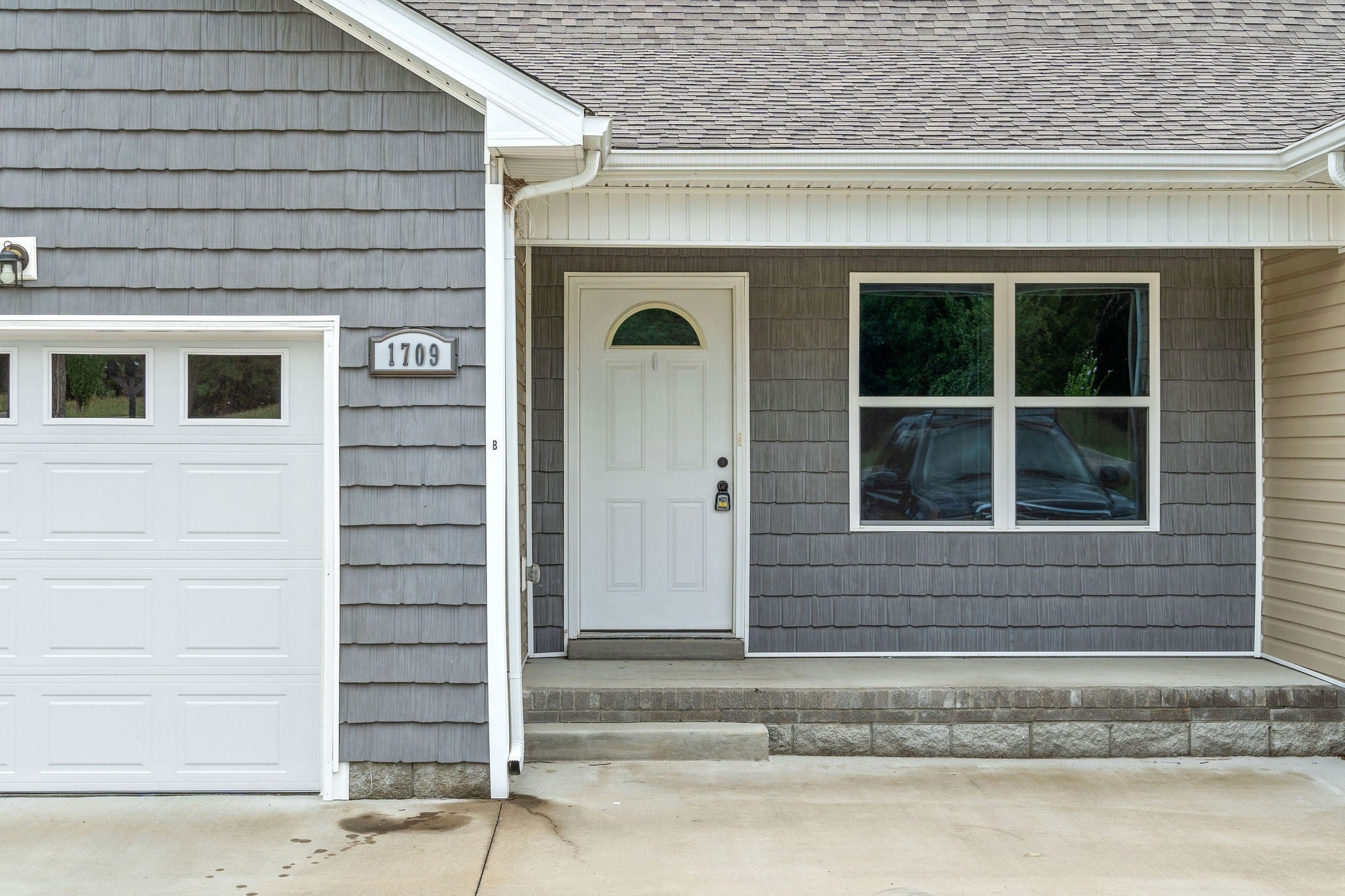 Photo of Listing #3072336