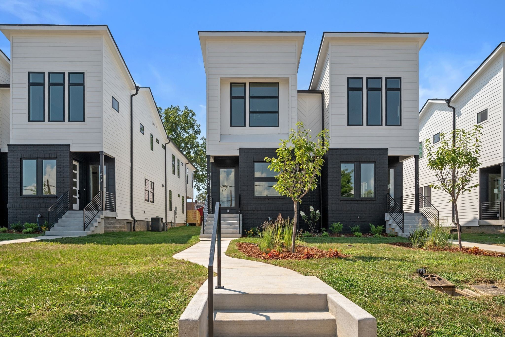 Photo of Listing #3072580