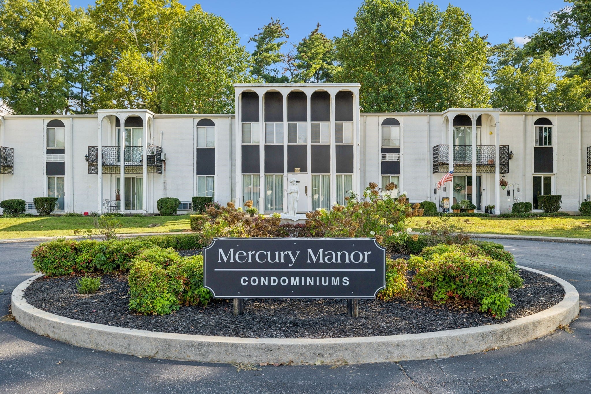 Photo of Listing #3073311