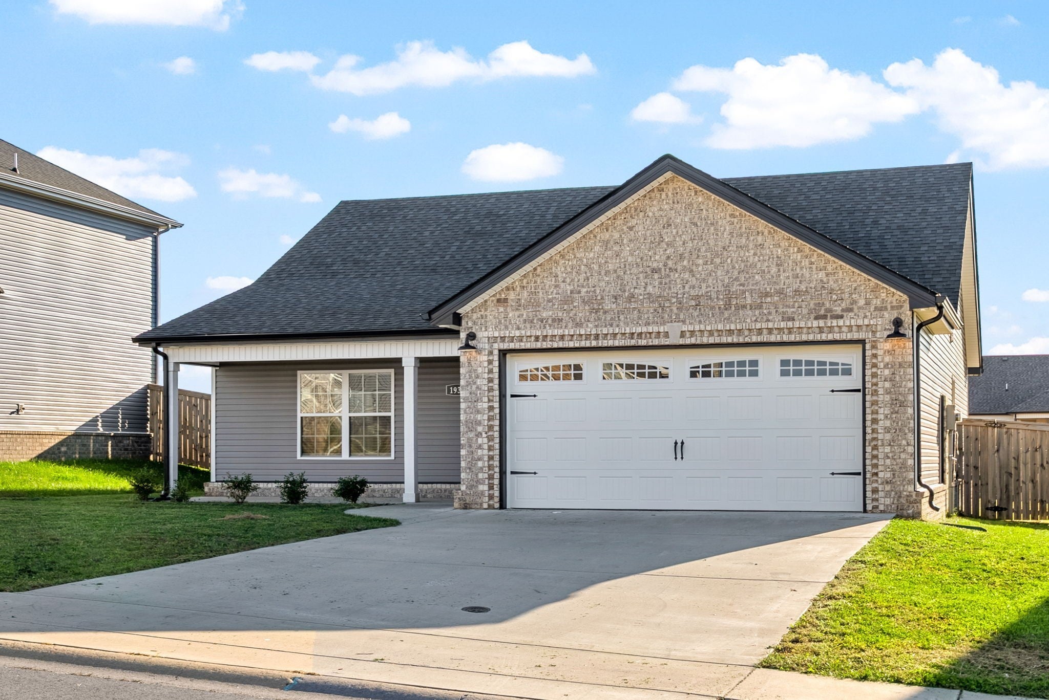 Photo of Listing #3078363