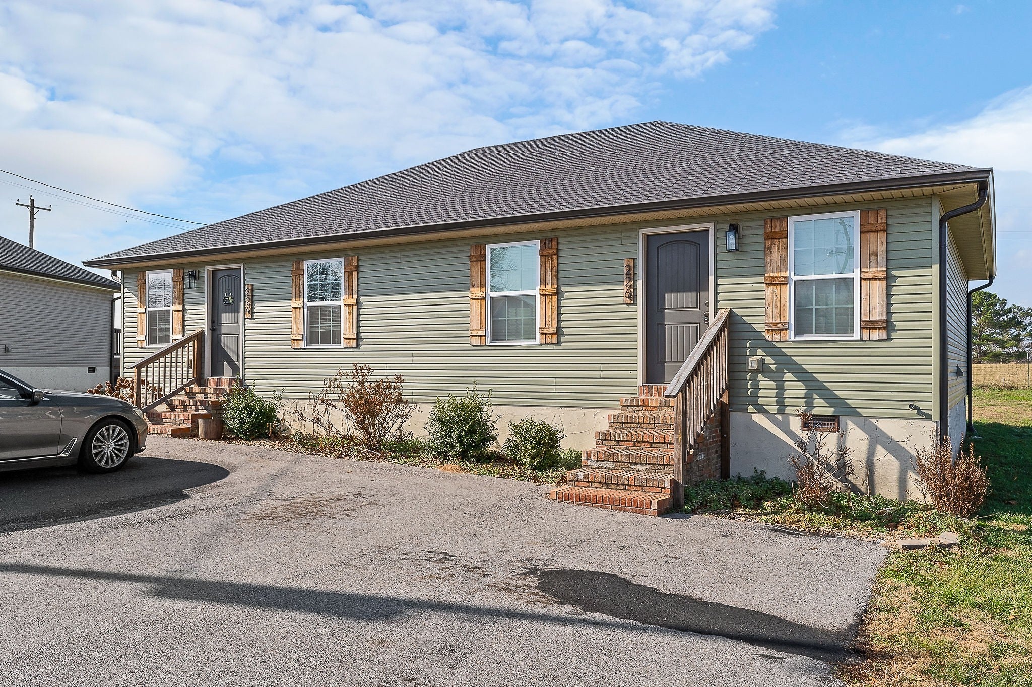 Photo of Listing #3078377