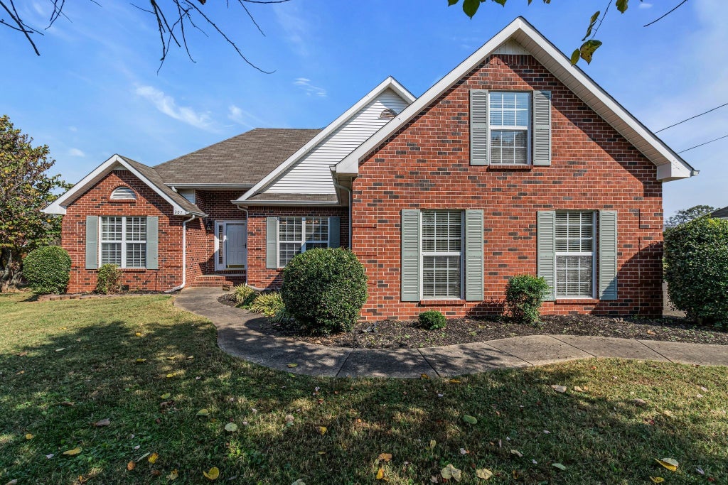 207 Andy Johns Dr, Smyrna