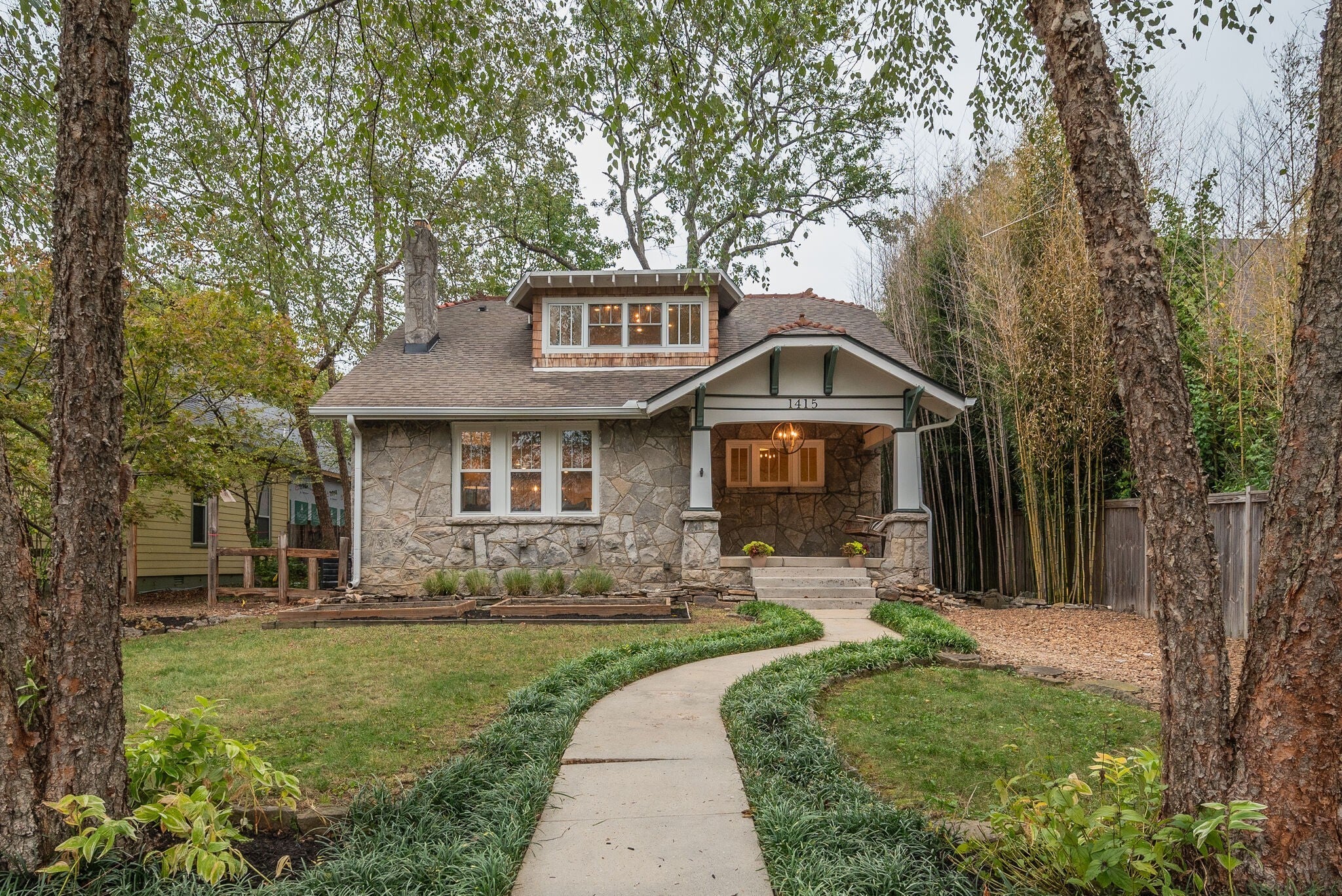 Photo of Listing #3079099