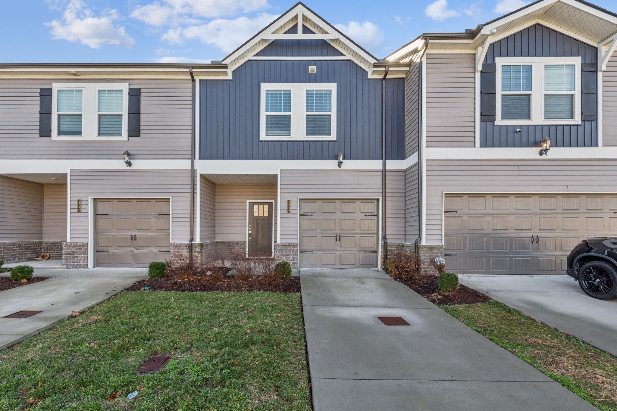 Photo of Listing #3079555