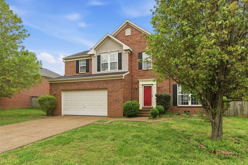 8020 Boone Trce, Nashville