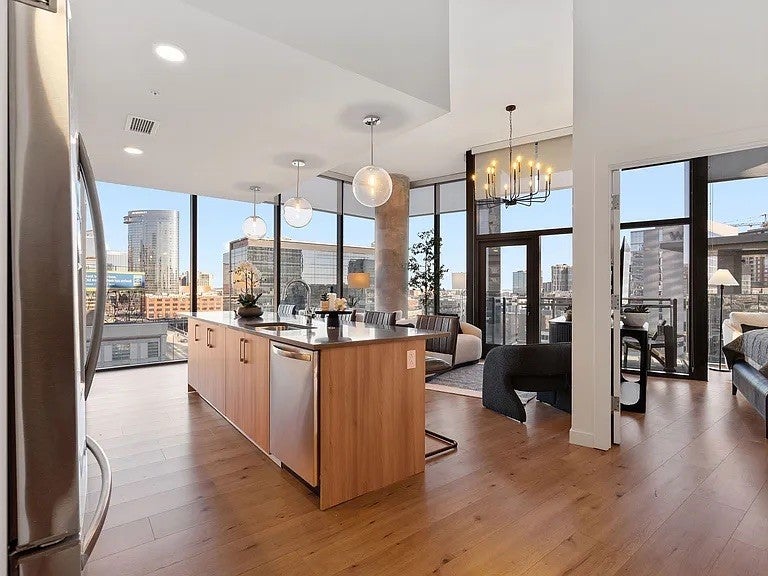 Photo of Listing #3080480