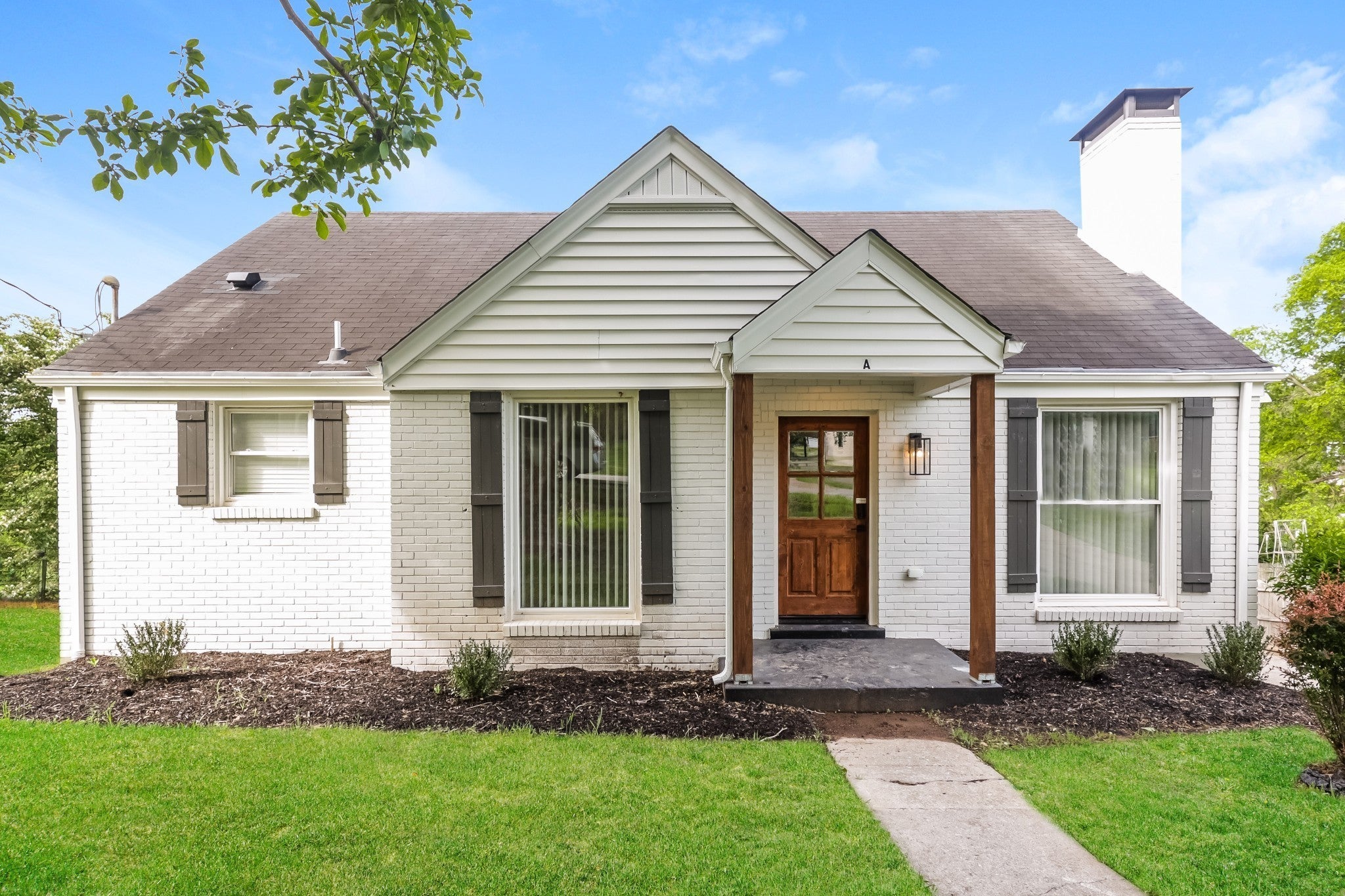 Photo of Listing #3093400