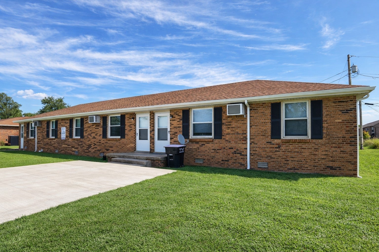 Photo of Listing #3097379