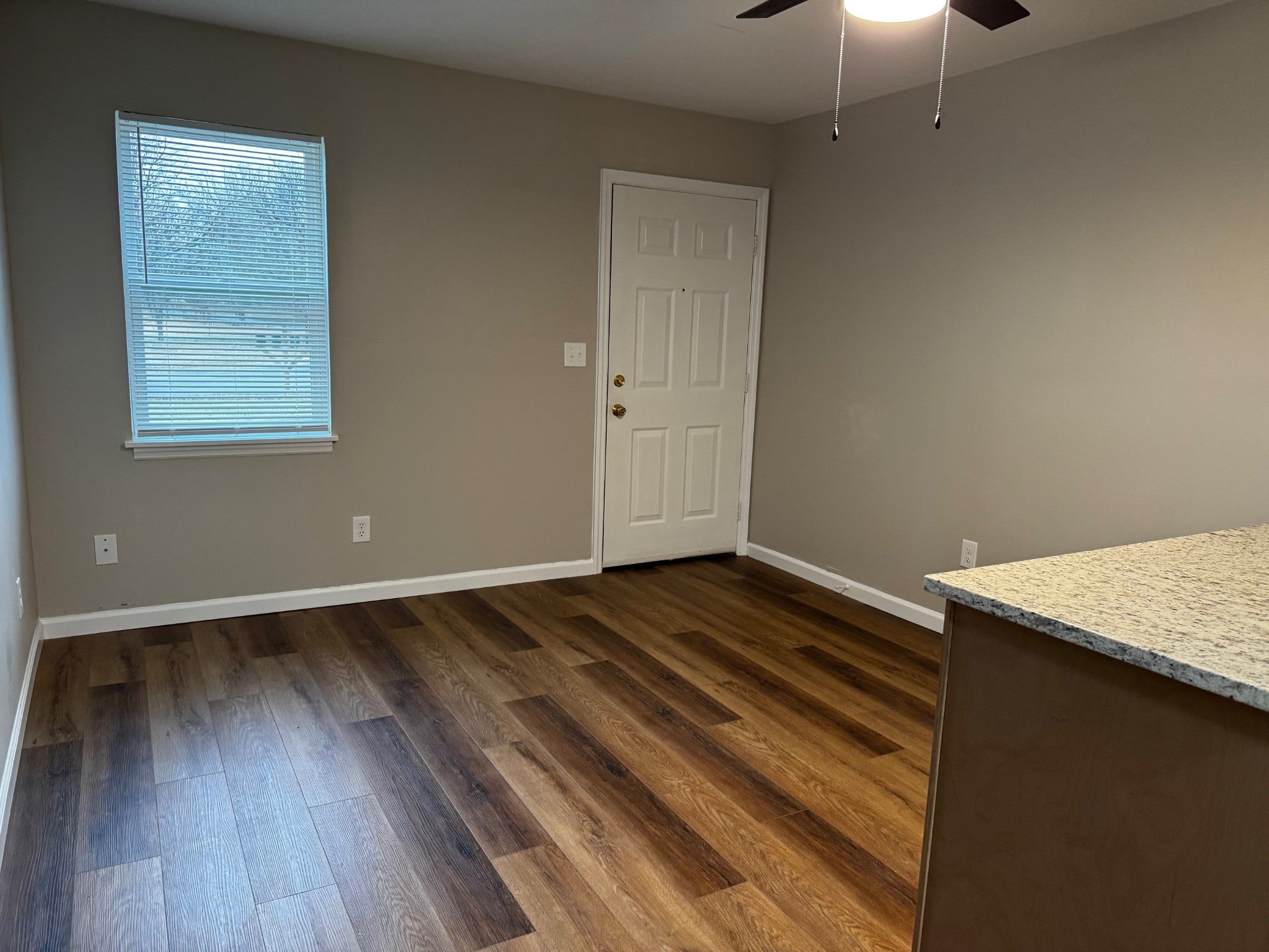 Photo of Listing #3097490