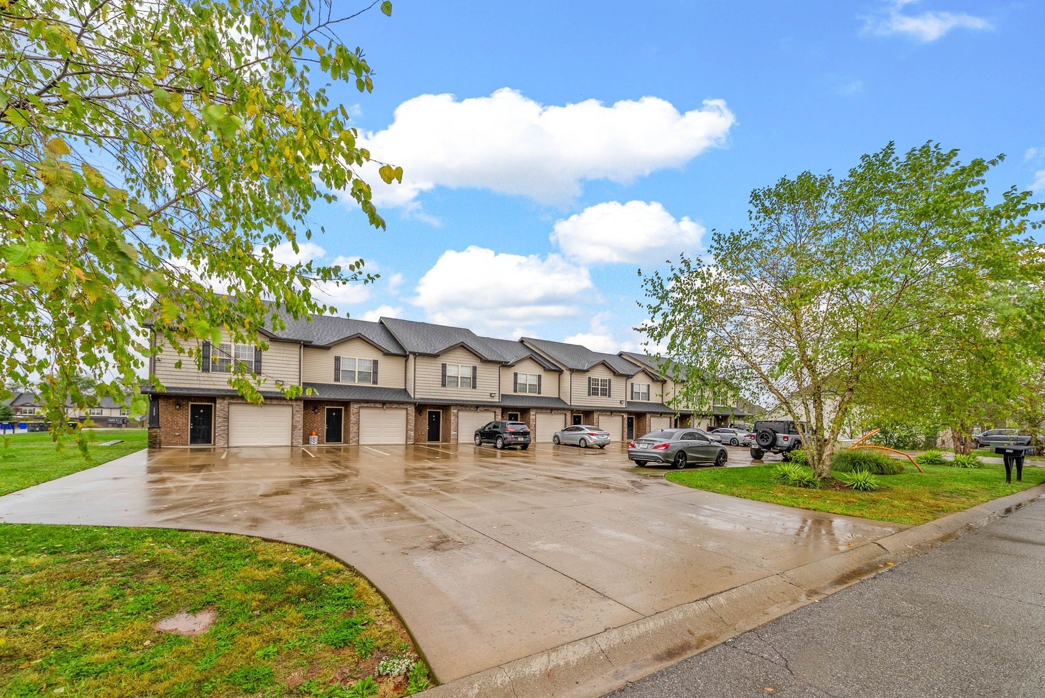 Photo of Listing #3098021