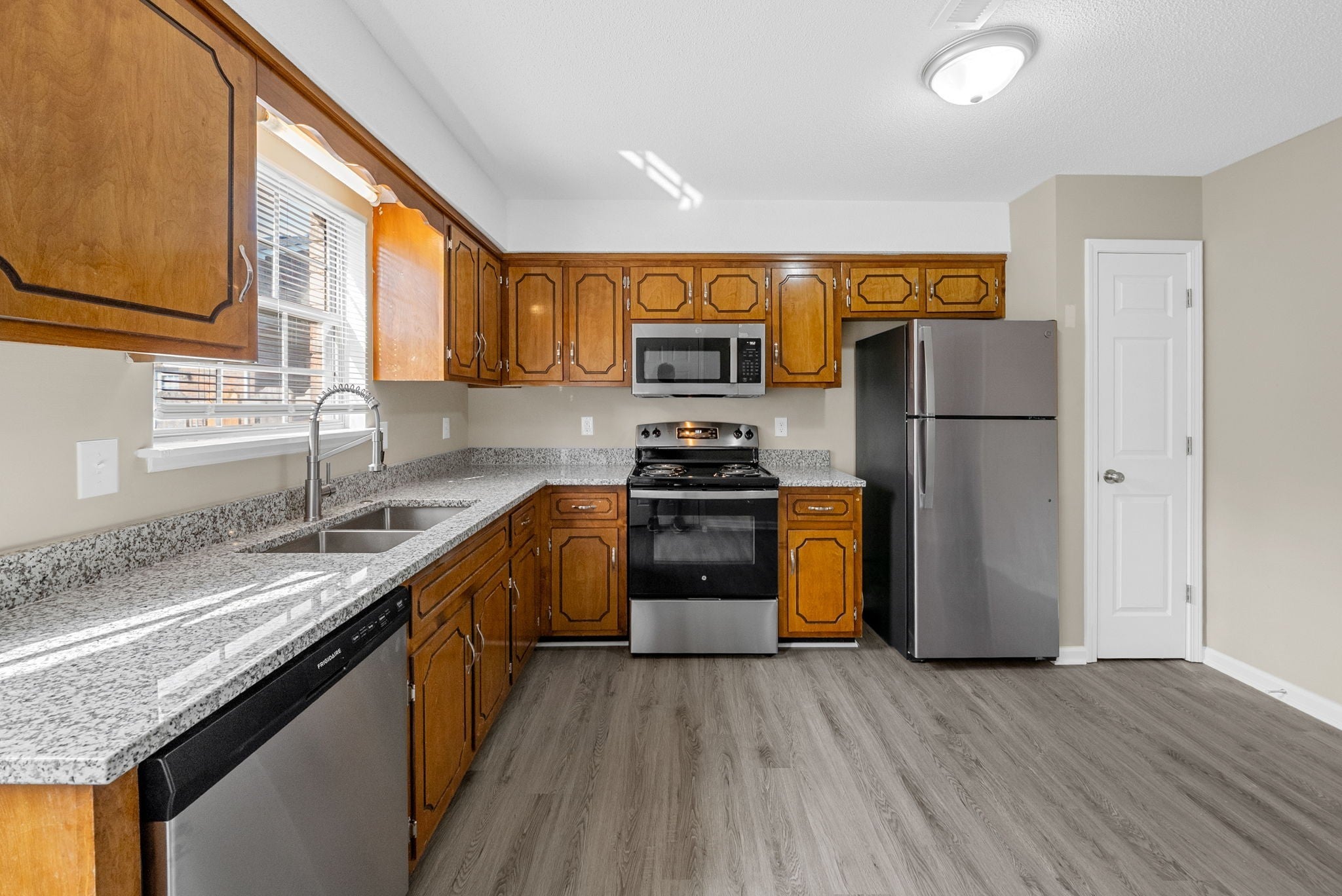 Photo of Listing #3098217