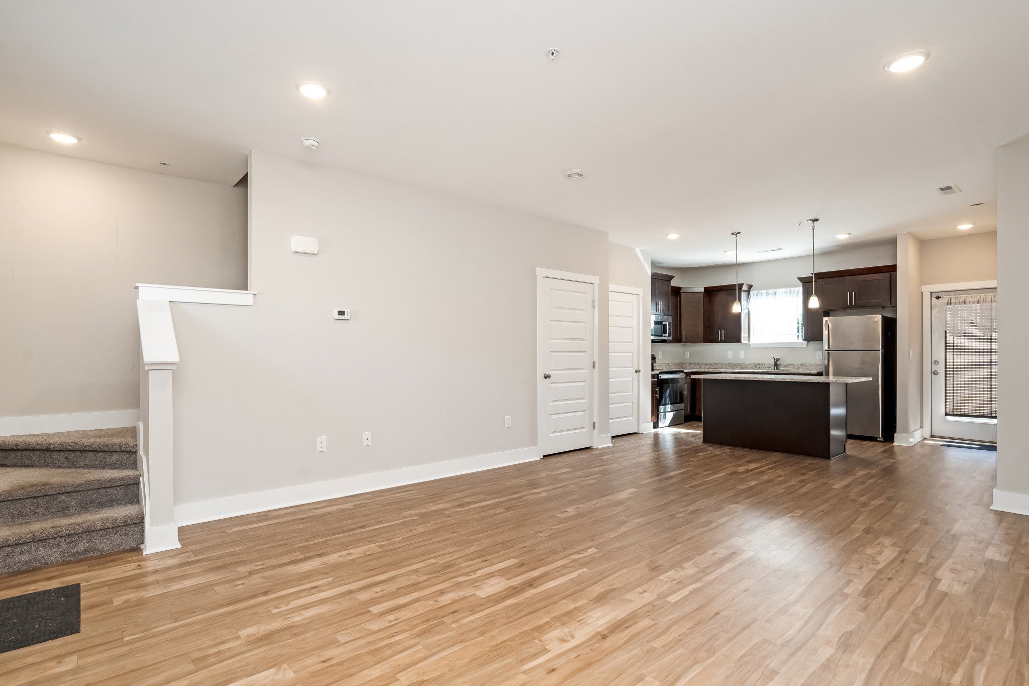 Photo of Listing #3098242