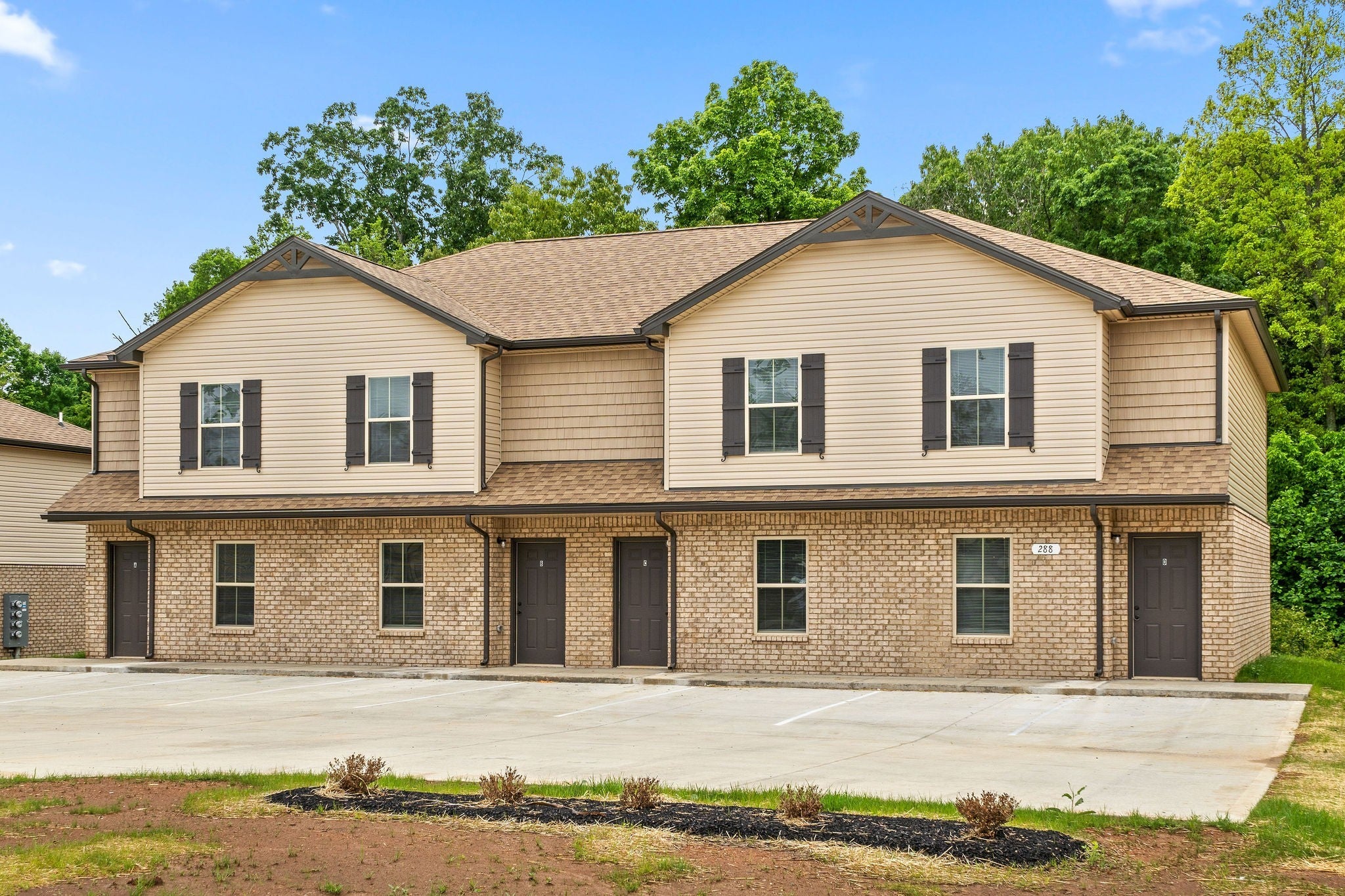 Photo of Listing #3098892