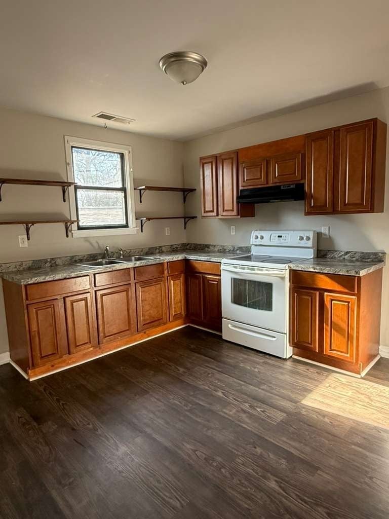 Photo of Listing #3099228