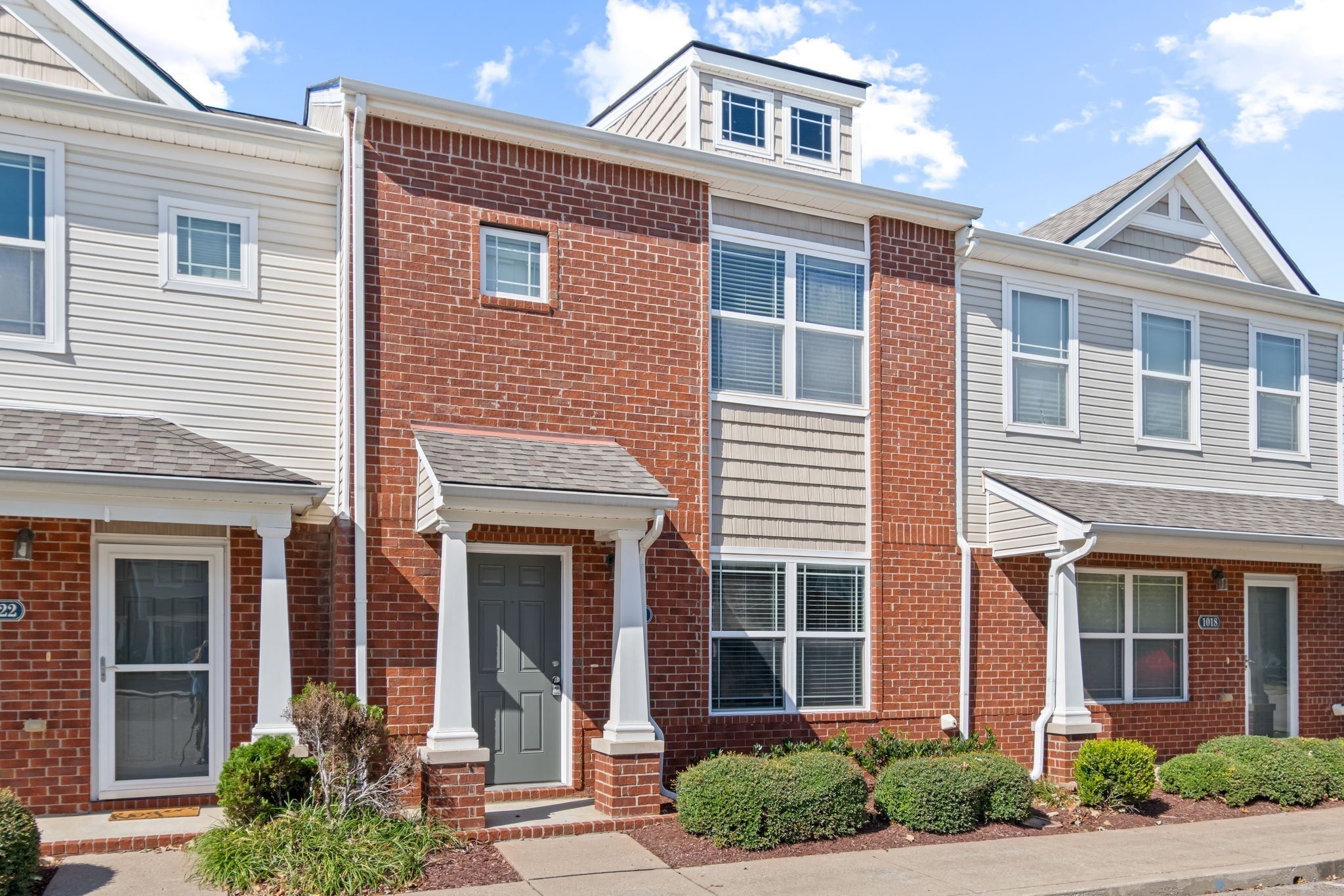 Photo of Listing #3111838