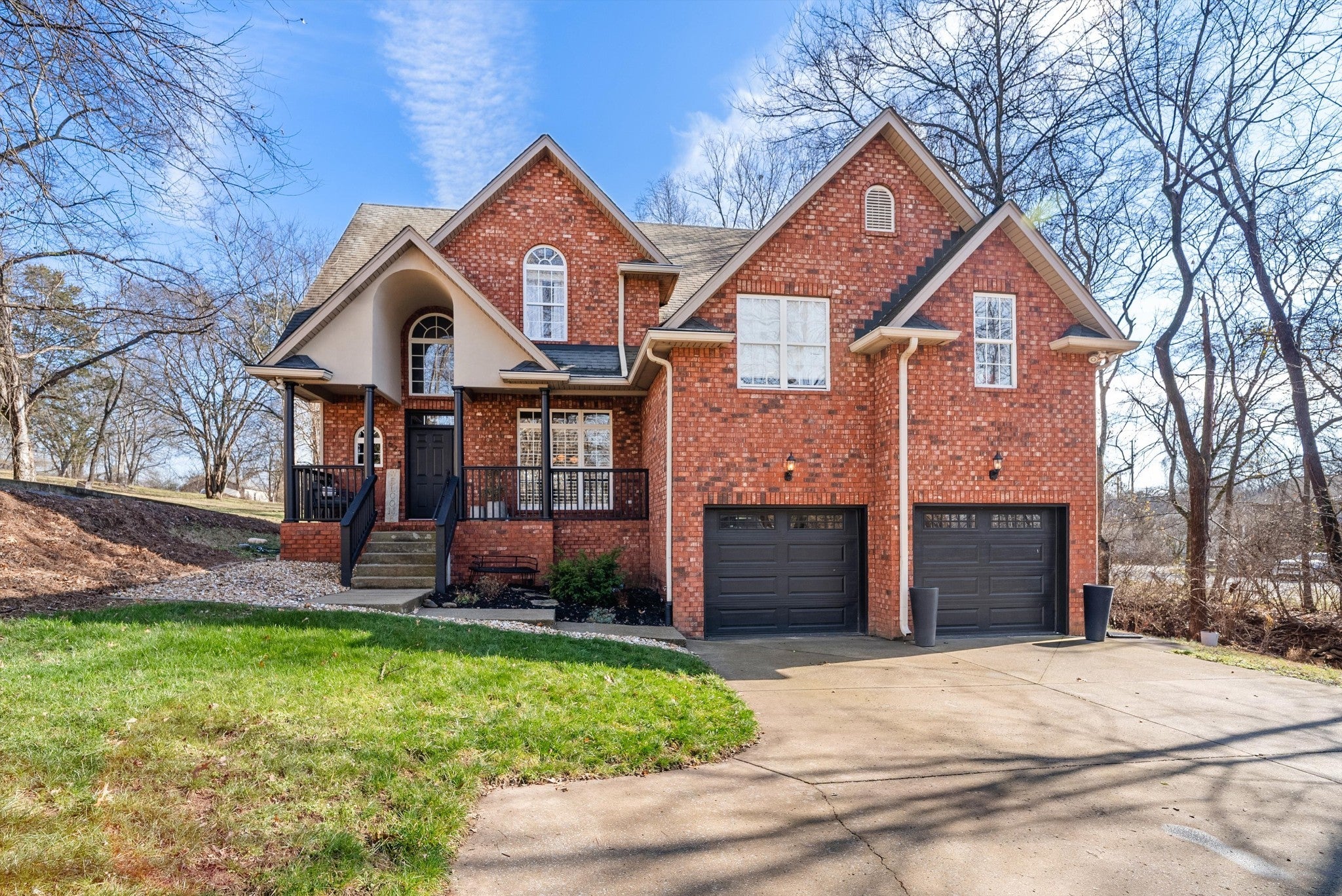 Photo of Listing #3112925