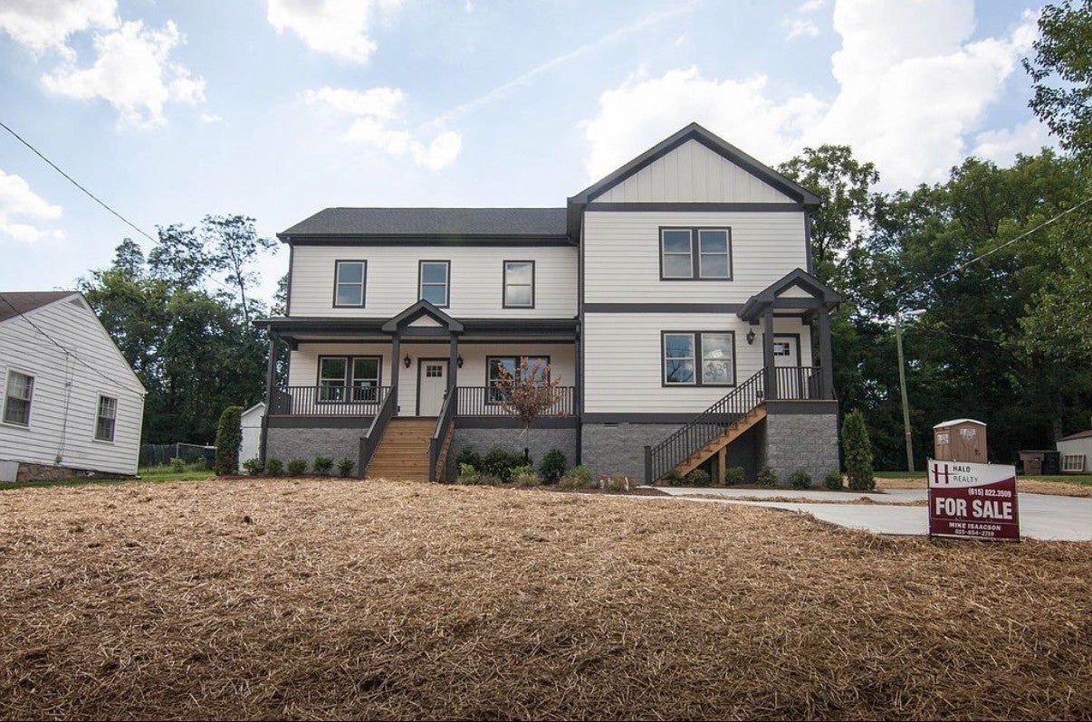 Photo of Listing #3113075