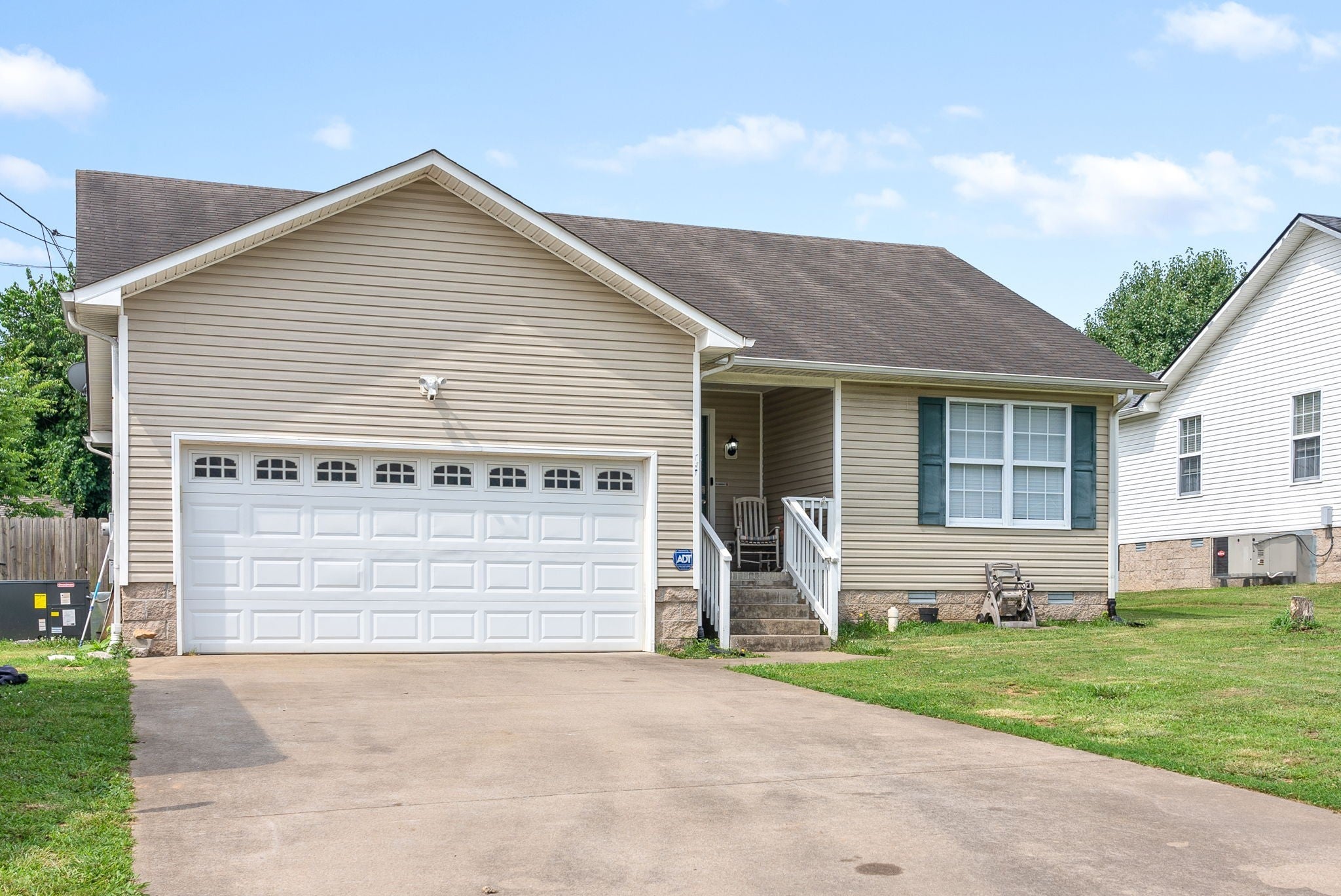 Photo of Listing #3113311