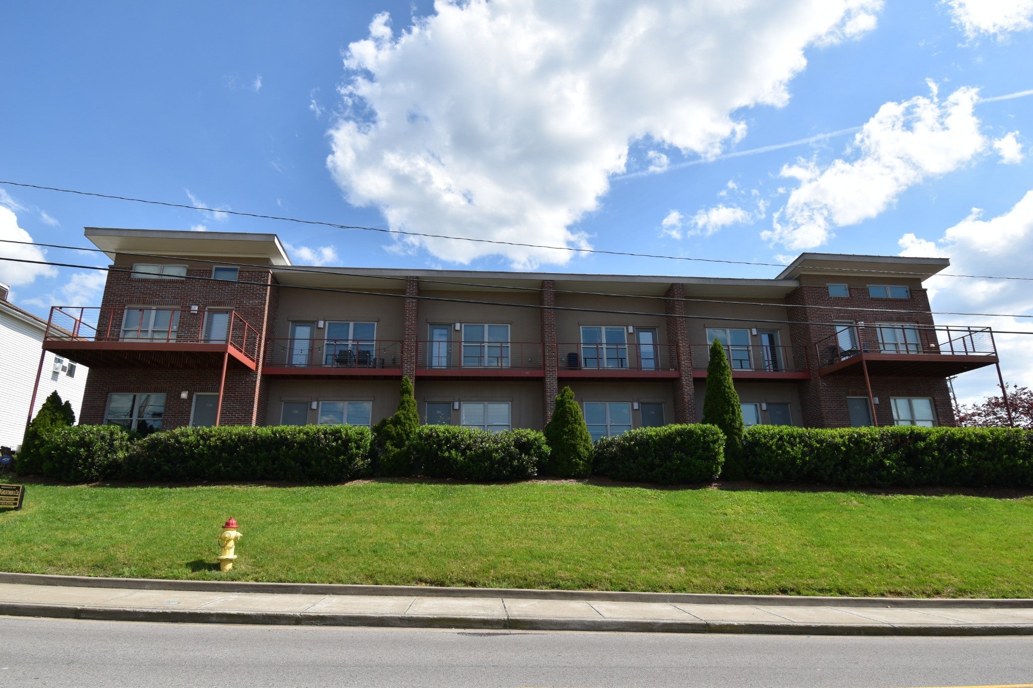 Photo of Listing #3115947