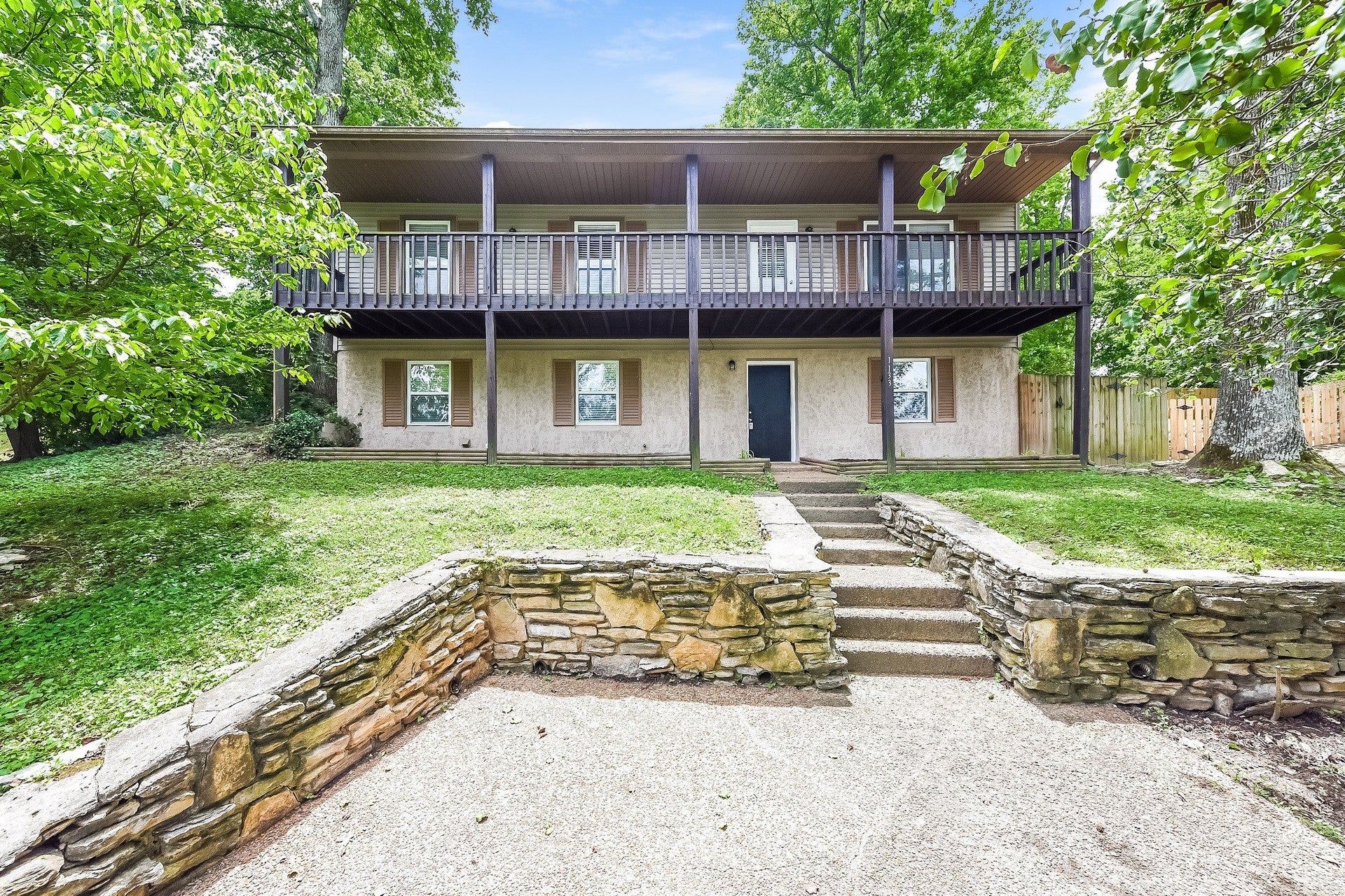 Photo of Listing #3117300