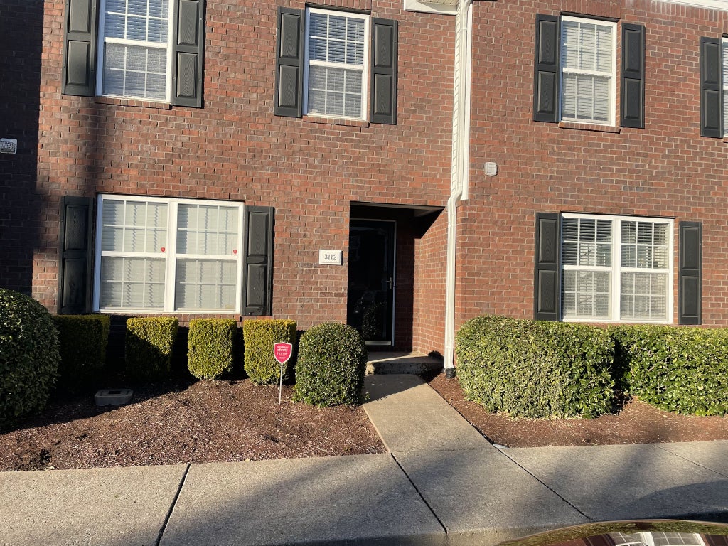 3112 George Buchanan Dr, La Vergne