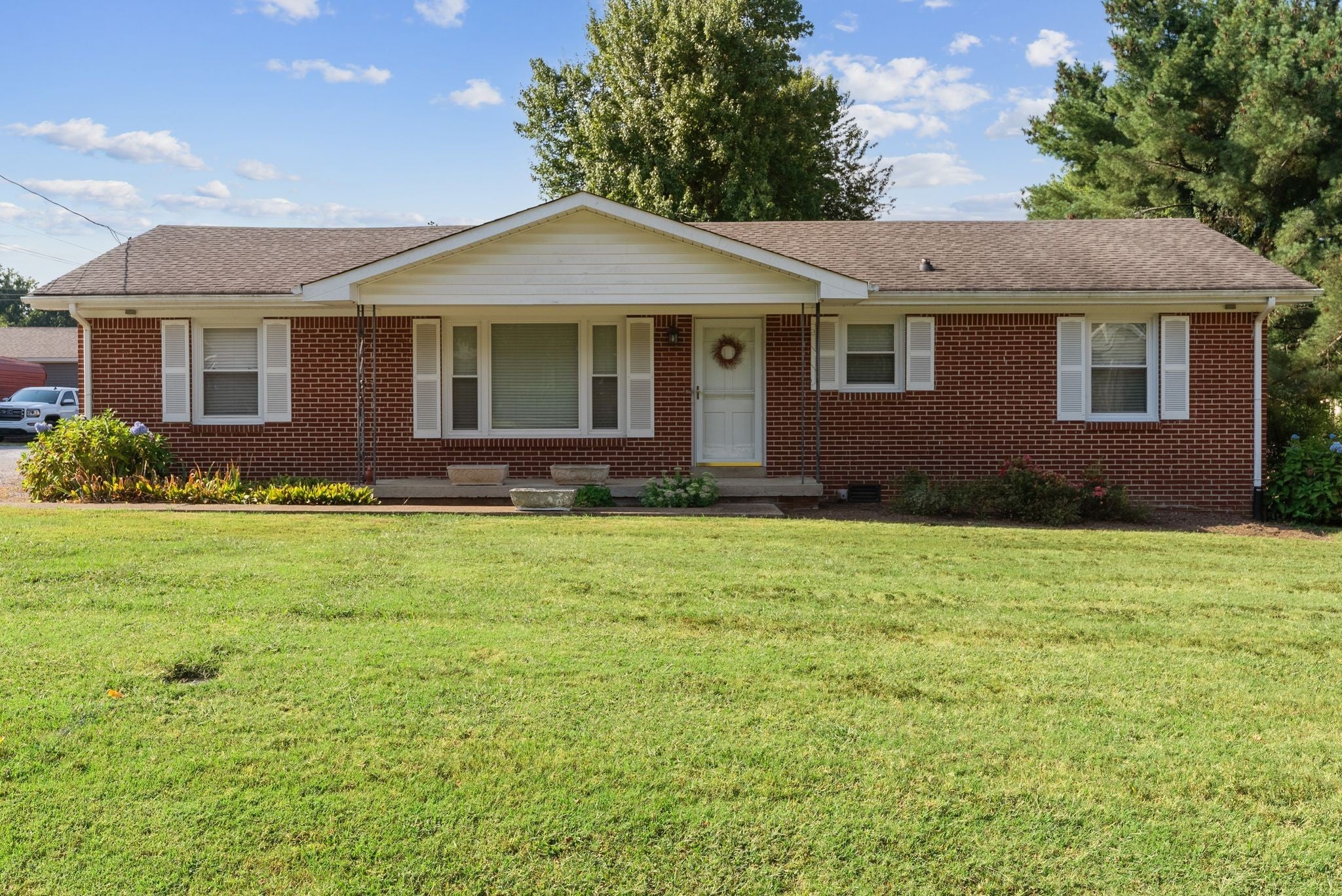 Home for sale in 209 Oak Dr Franklin, TN