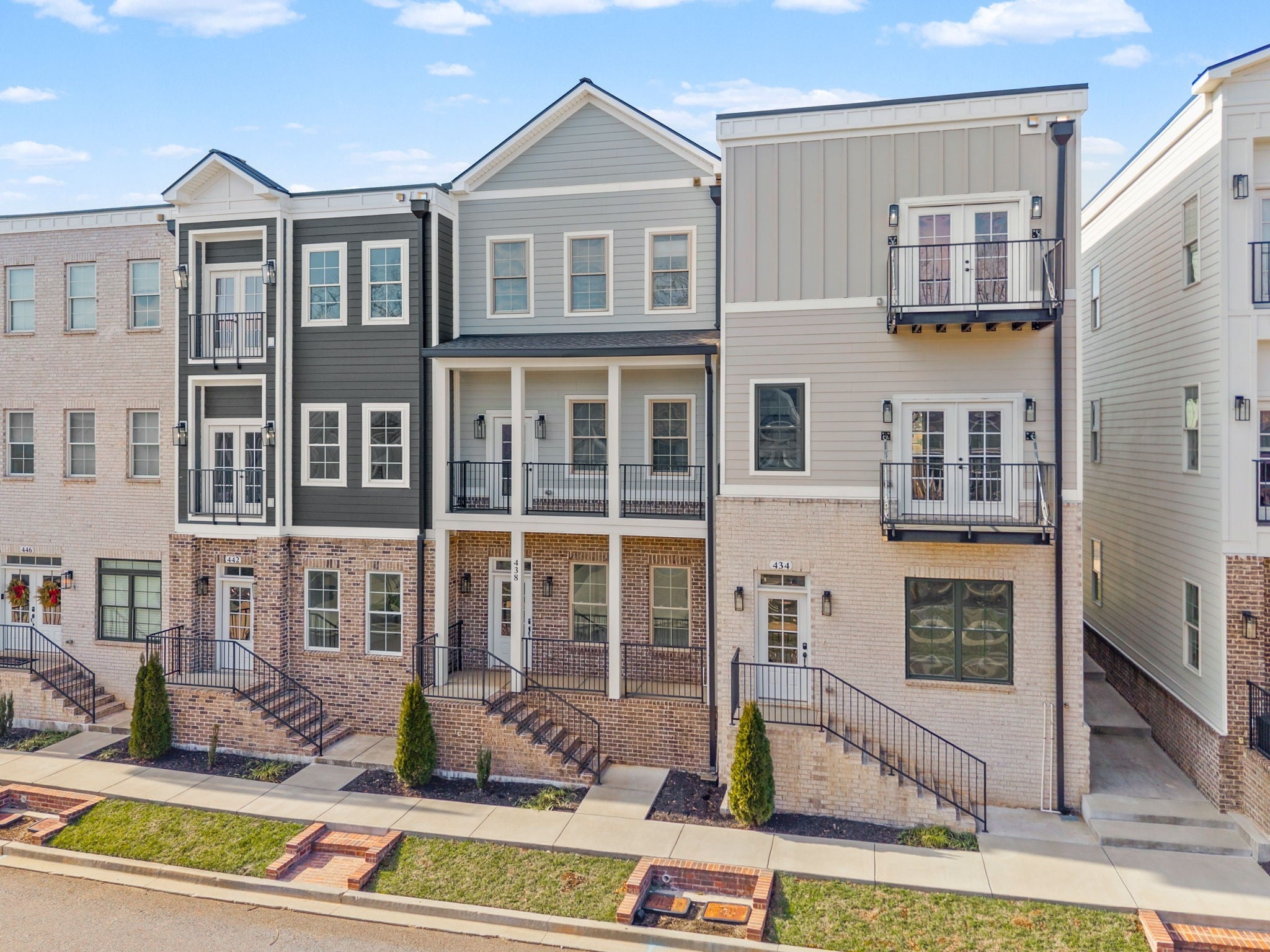 Photo of Listing #3132461